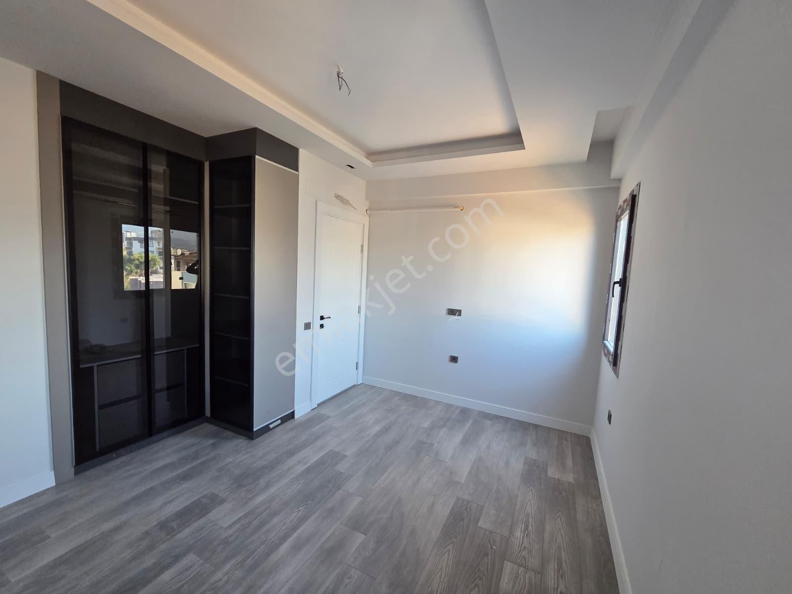 Karınca'dan Eski Mezitli'de Havuzlu İskanlı Ara Kat 2+1 Satılık! - Görsel 15