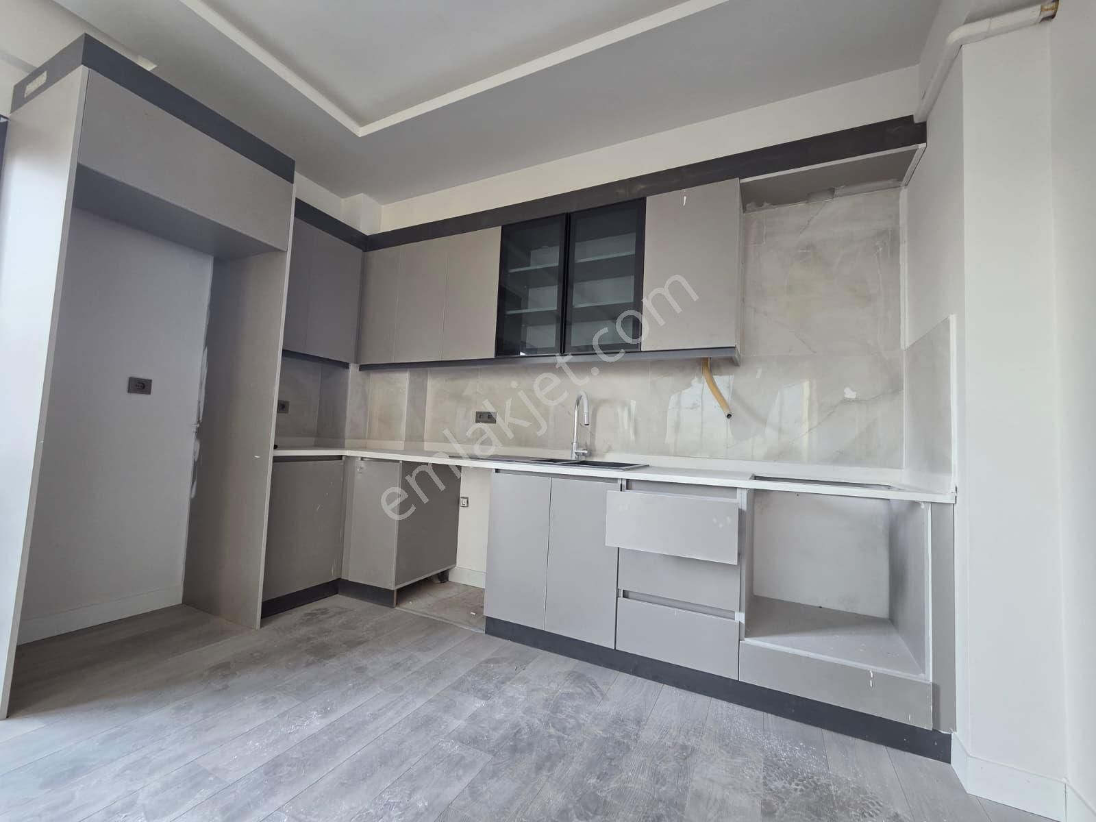 Karınca'dan Eski Mezitli'de Havuzlu İskanlı Ara Kat 2+1 Satılık! - Görsel 7