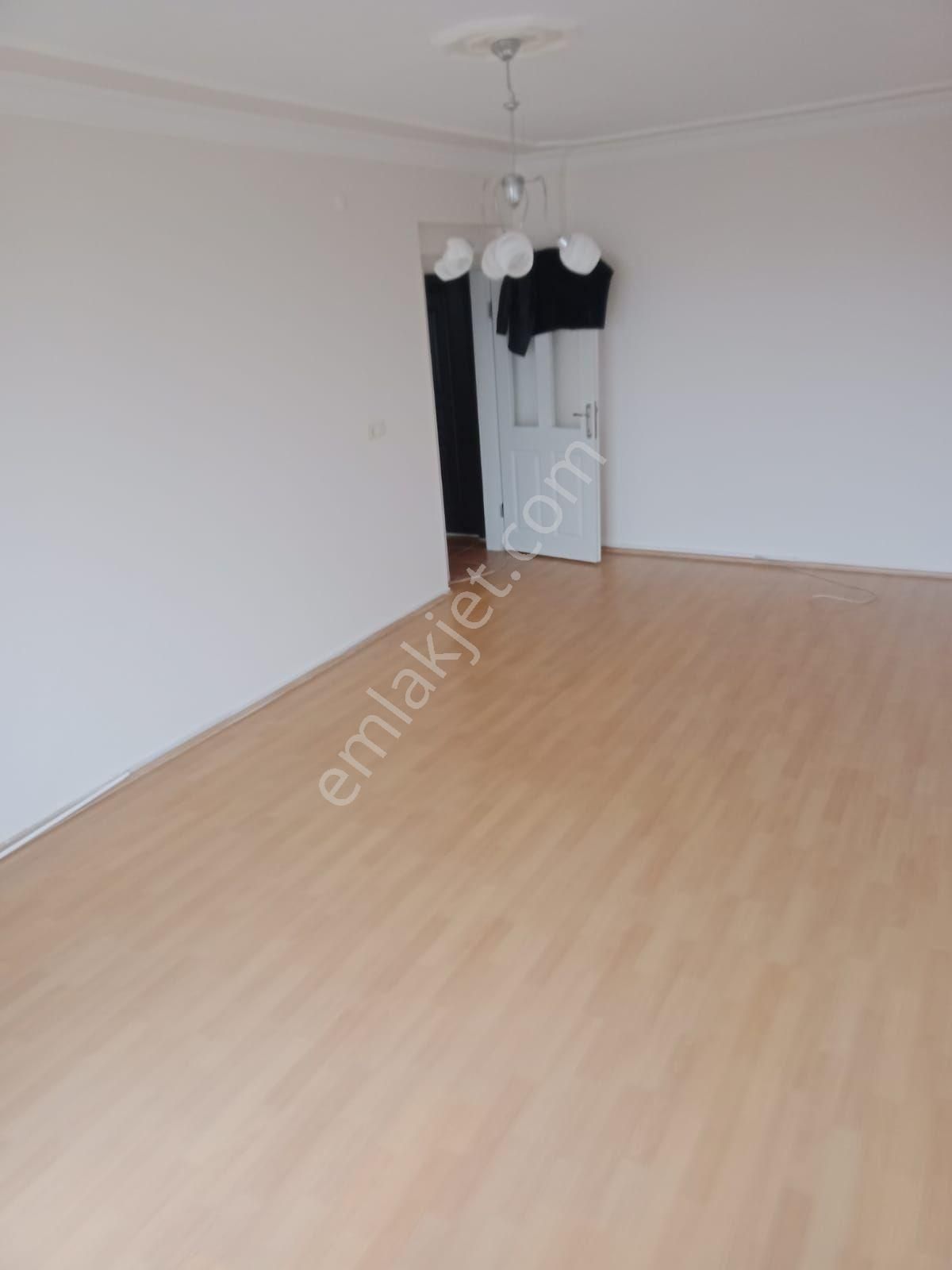 Çorlu Nusratiye Mahallesinde Güney Cephe Asansörlü 2+1 Fırsat Daire - Görsel 4