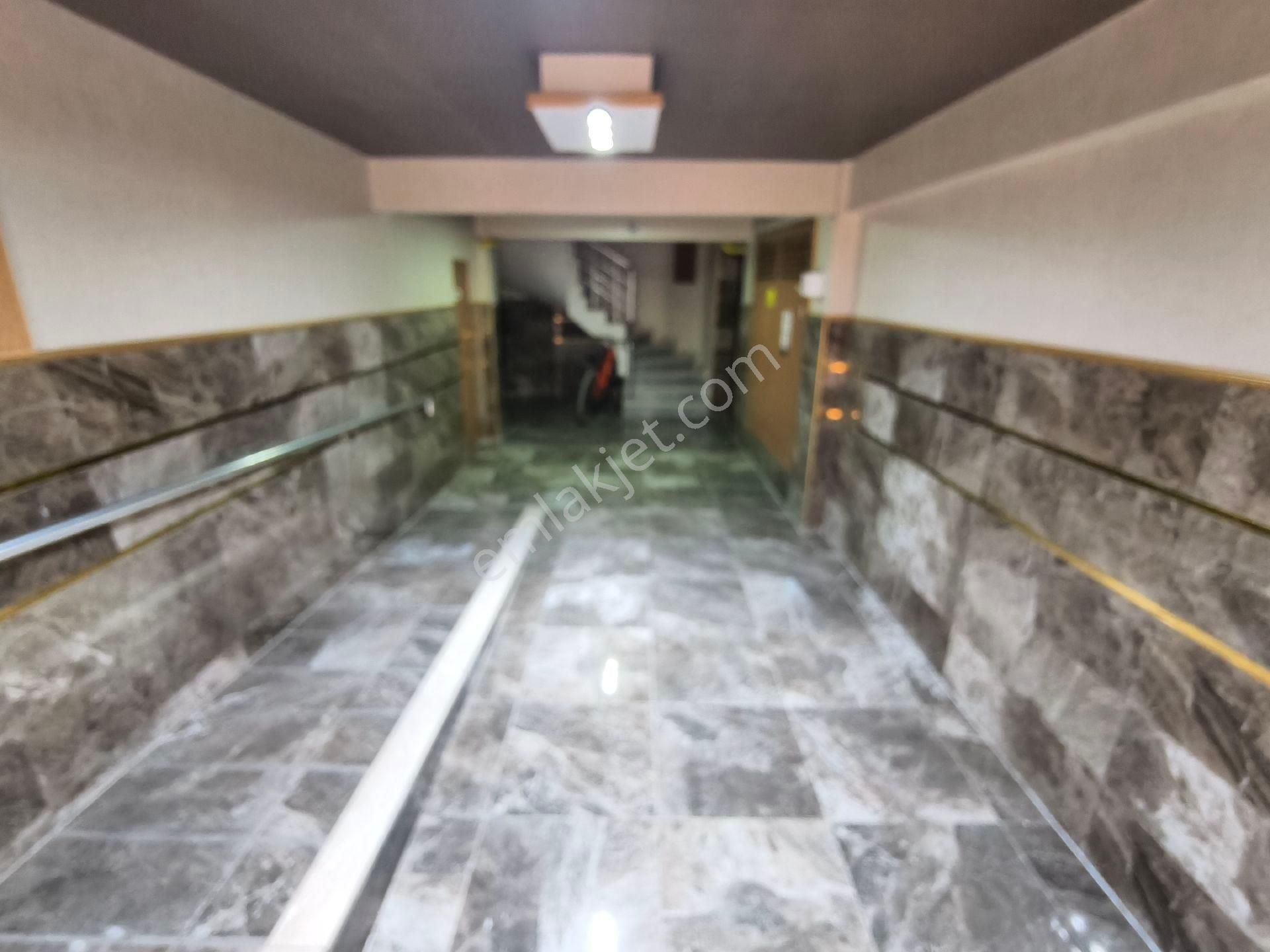 Pera'dan Sütlüce Mh. Hepşen Sk 2+0 Asansörlü Kapalı Garajlı Kiralık Daire - Görsel 6