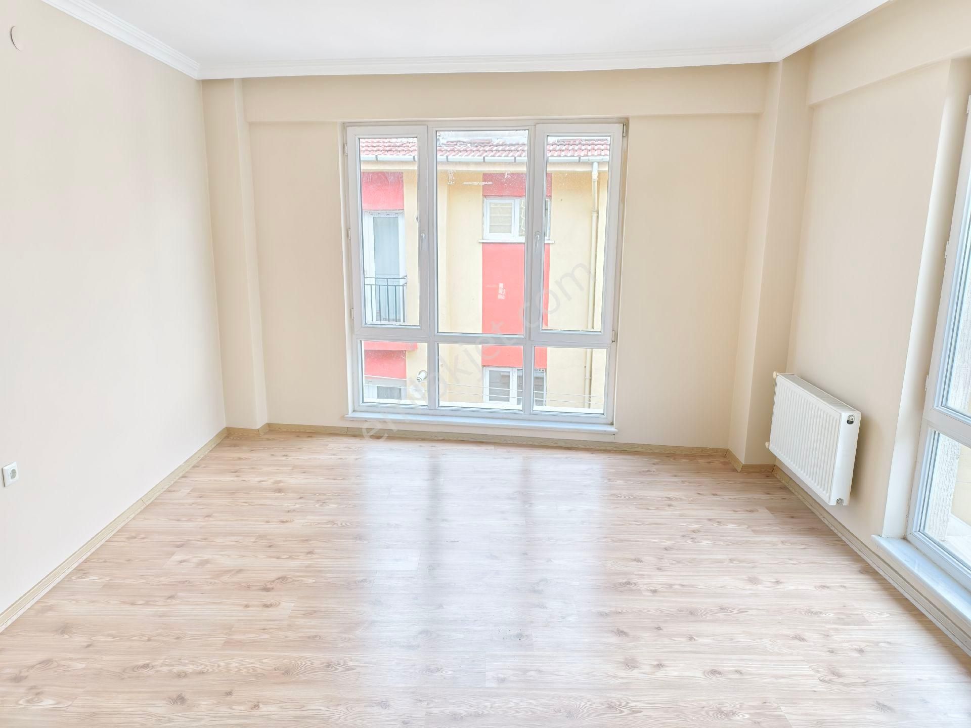 Pera'dan Sütlüce Mh. Hepşen Sk 2+0 Asansörlü Kapalı Garajlı Kiralık Daire - Görsel 9