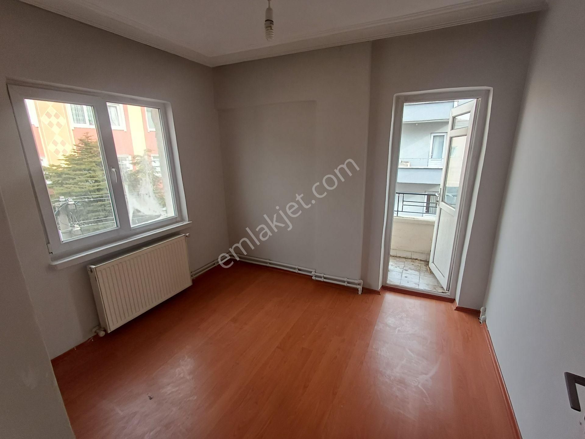 Sincan İstasyon Mahallesinde 2.ara Katta Satılık 3+1 Daire - Görsel 5