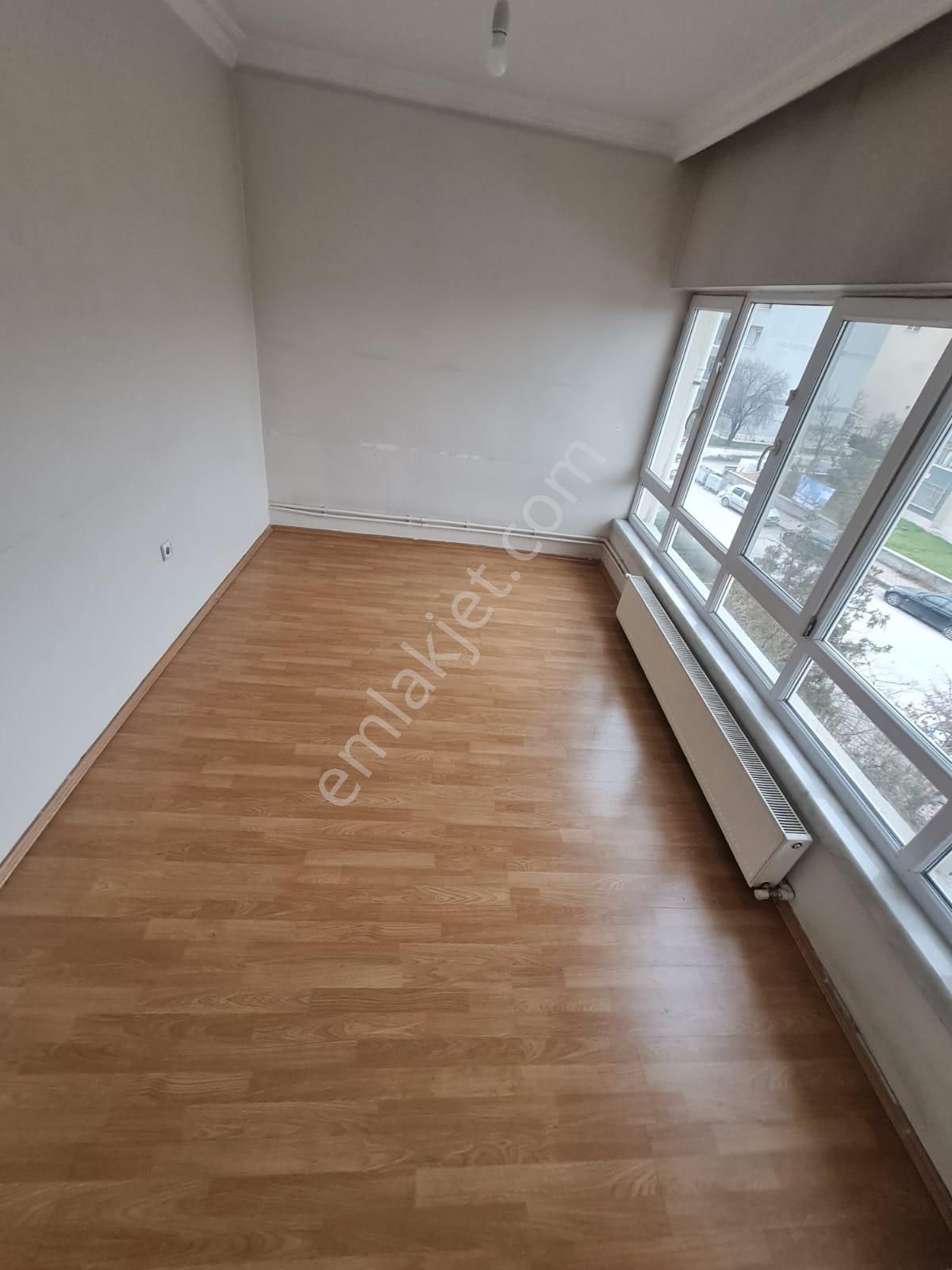 Aydınlkevler'de Türkiş Bloklarında 2+1 Kiralık Daire-taner Emlak Ofisi - Görsel 17