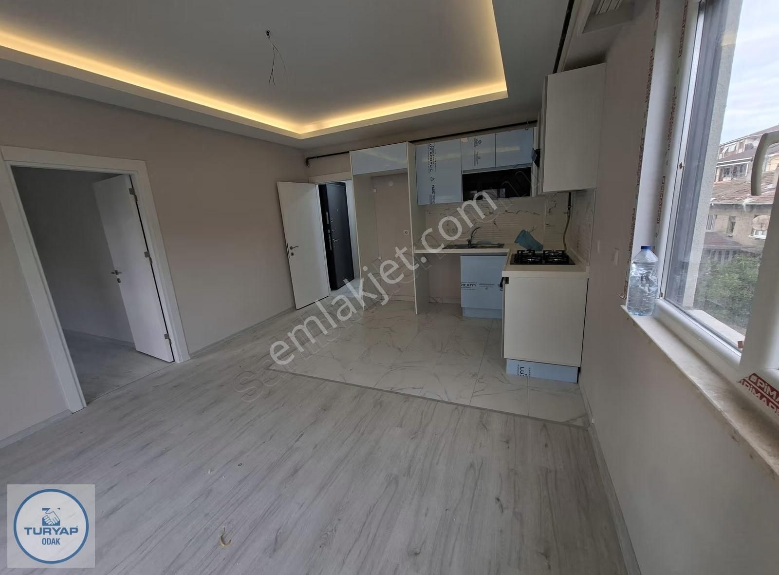Tuzla Merkez'de 1+1 Kiralık Daire - Görsel 22