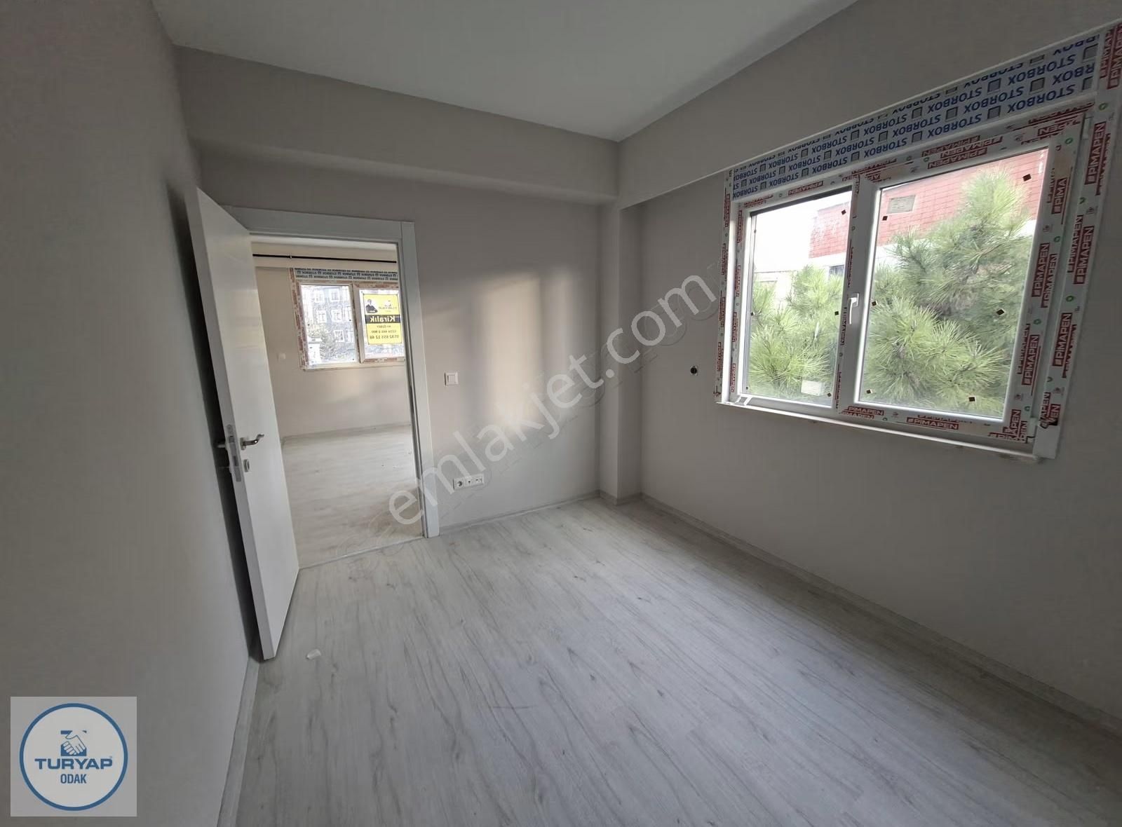 Tuzla Merkez'de 1+1 Kiralık Daire - Görsel 4
