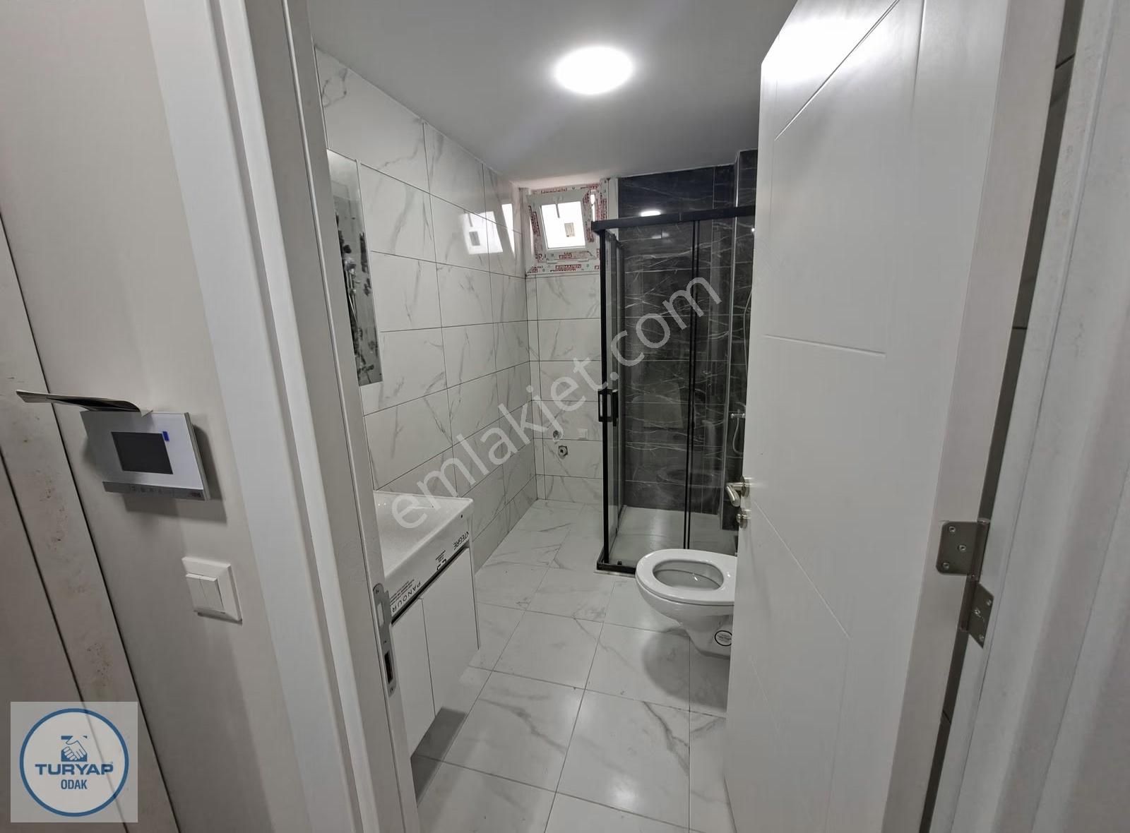 Tuzla Merkez'de 1+1 Kiralık Daire - Görsel 7