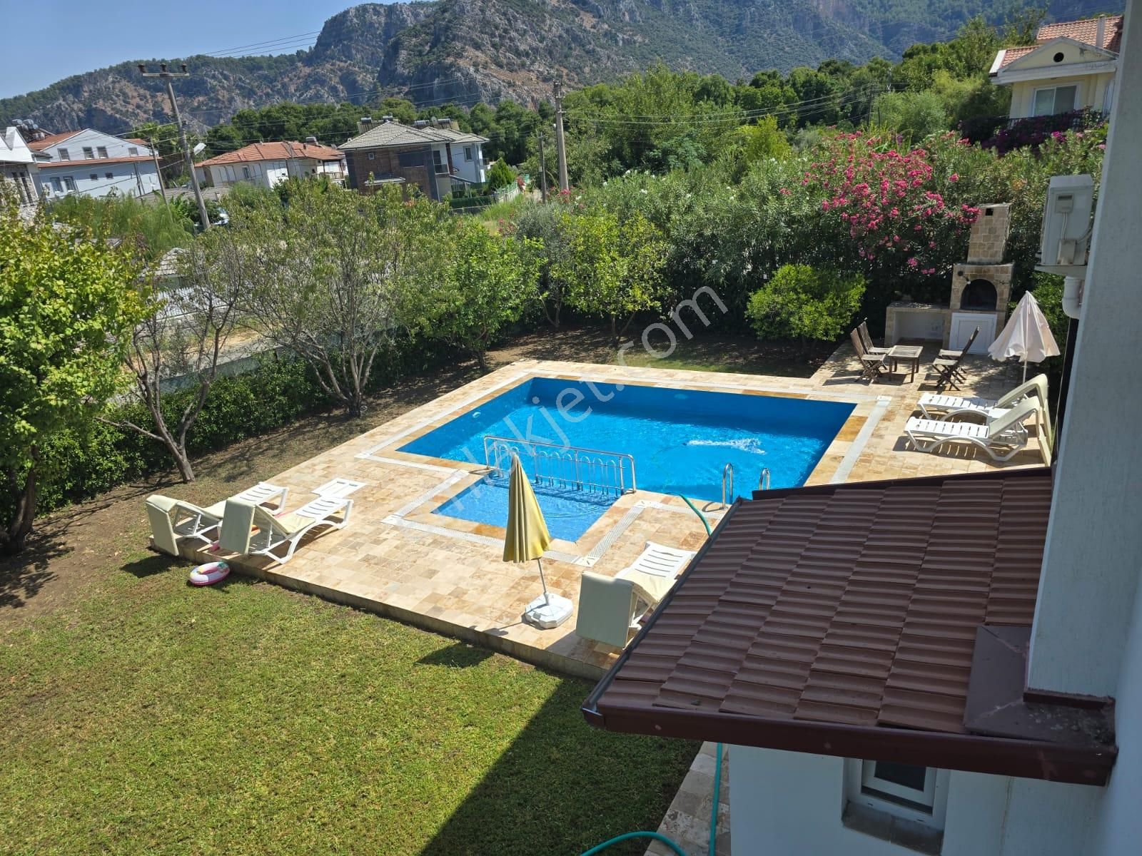 Eval Emlak'tan Müstakil Havuzlu, 3 Cephesi Yol, Köşe Parsel 3+1 Dubleks Villa - Görsel 2