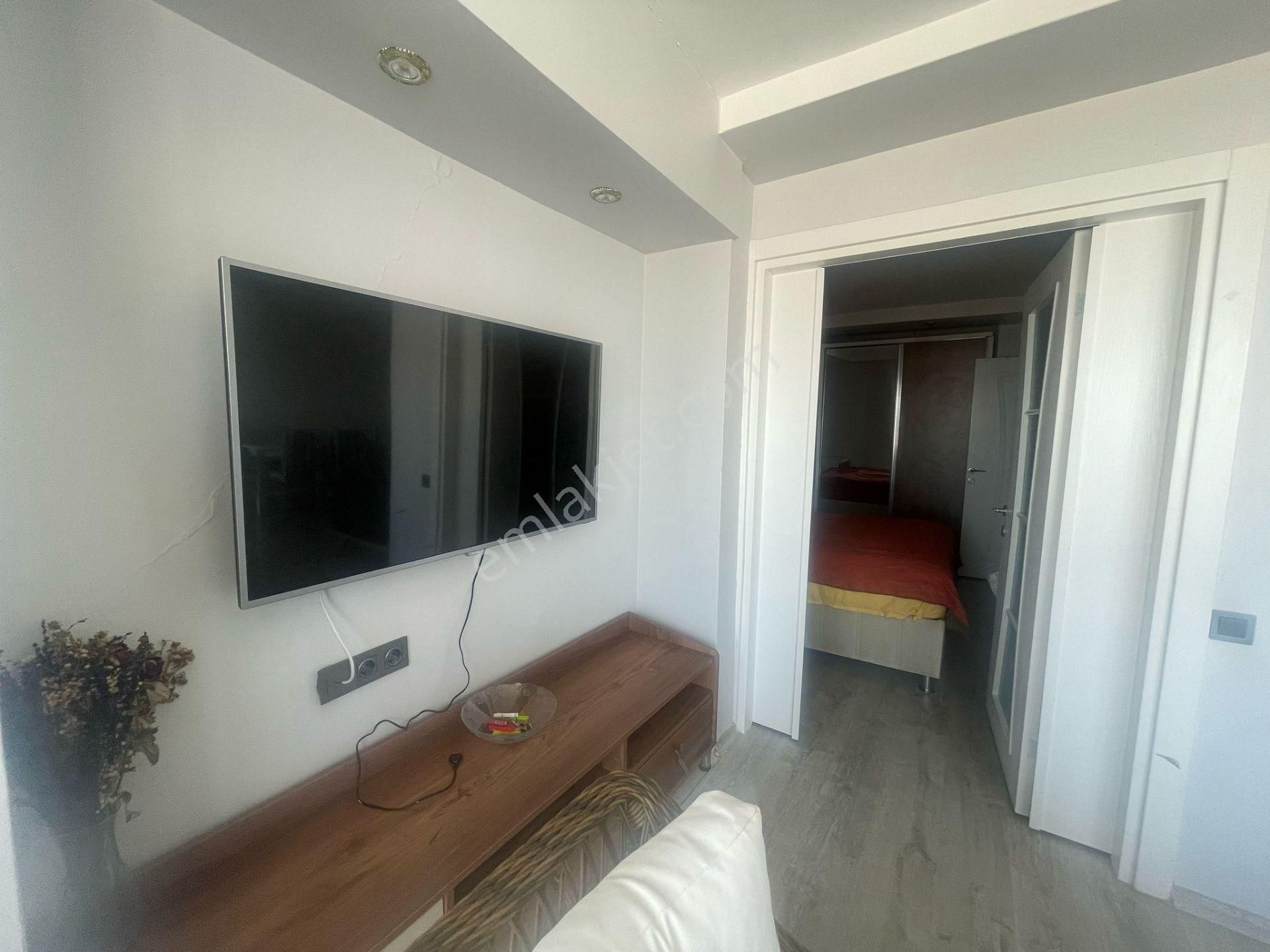 Karınca'dan Şoray 1 Sitesinde Eşyalı Deniz Manzaralı 1+1 Satılık - Görsel 13