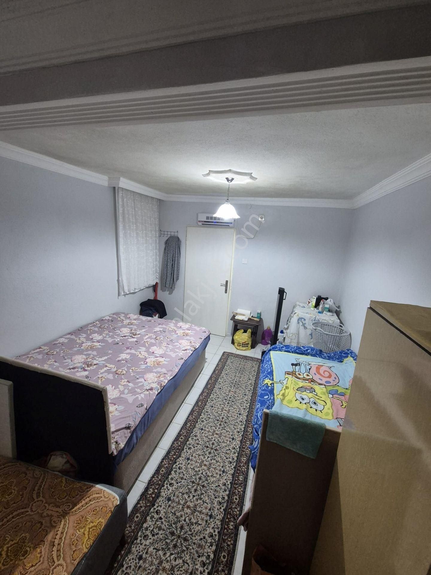 Ayvalık Sarımsaklıda Denize Yürüme Mesafesinde,bahçeli 3 Katlı Şirin Villa - Görsel 10