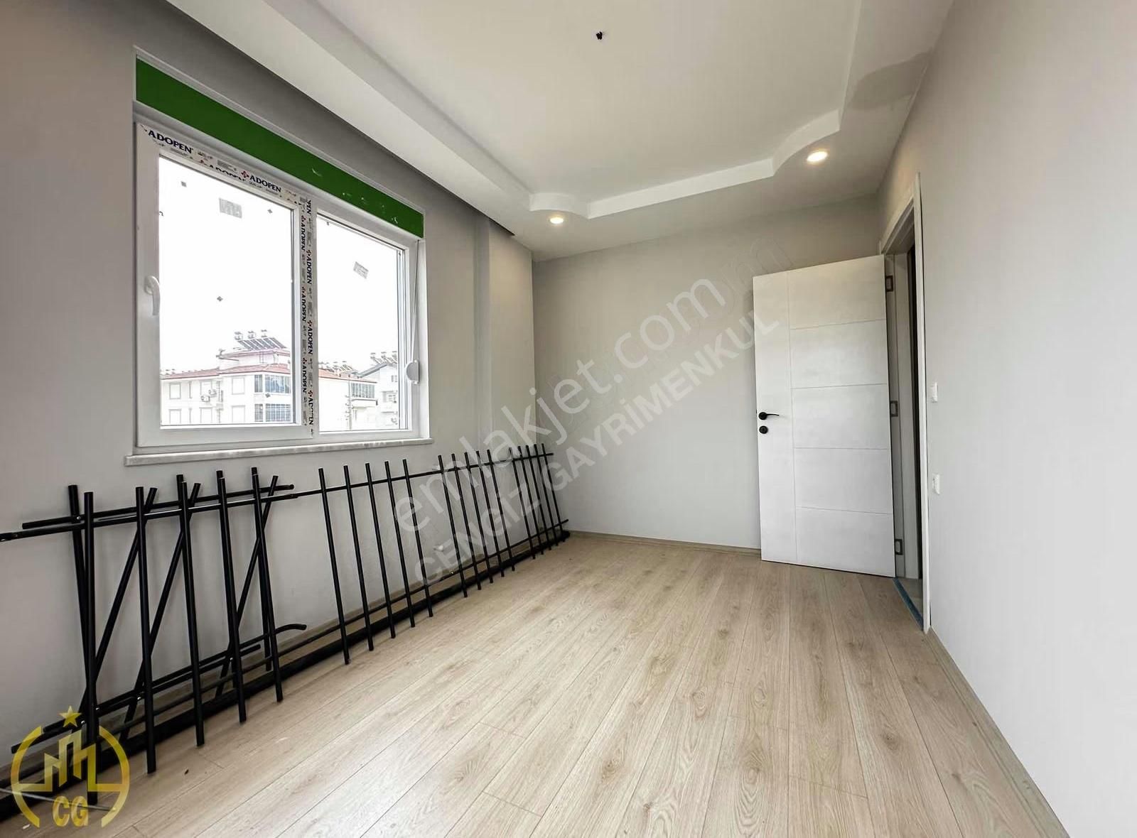 Manavgat Sarılar Mahallesi Satılık 4+1 Sıfır Lüks Daire - Görsel 2