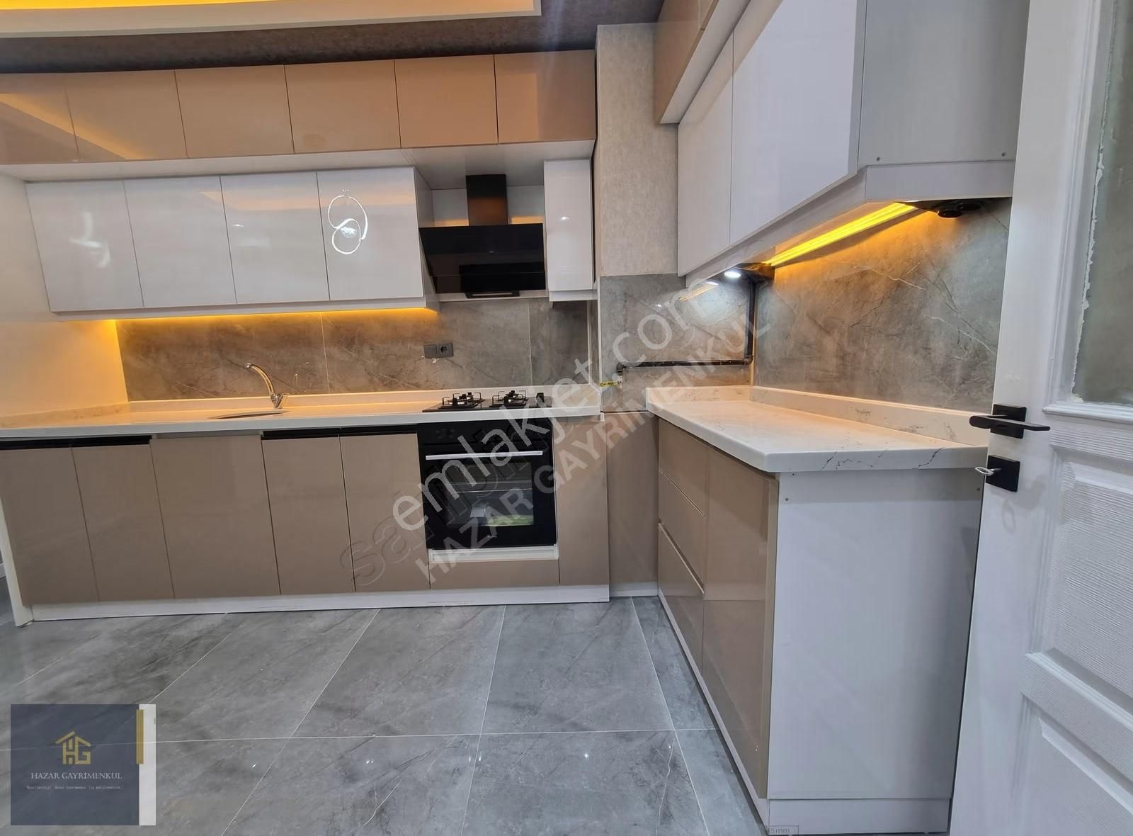 Hazardan Acil Mendereste Arakat Lüx Yapılı 2+1 Satılık Daire - Görsel 24