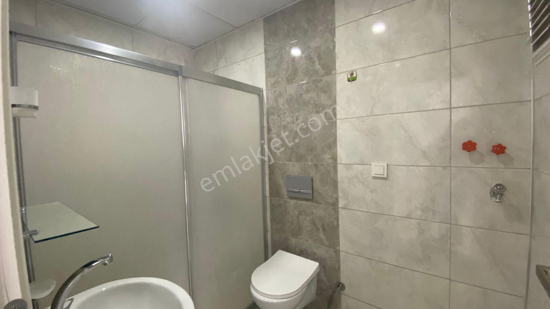 Vip Gayrimenkul'den Çarşı Merkezde Kiralık Giriş Kat 2+1 Daire - Görsel 11