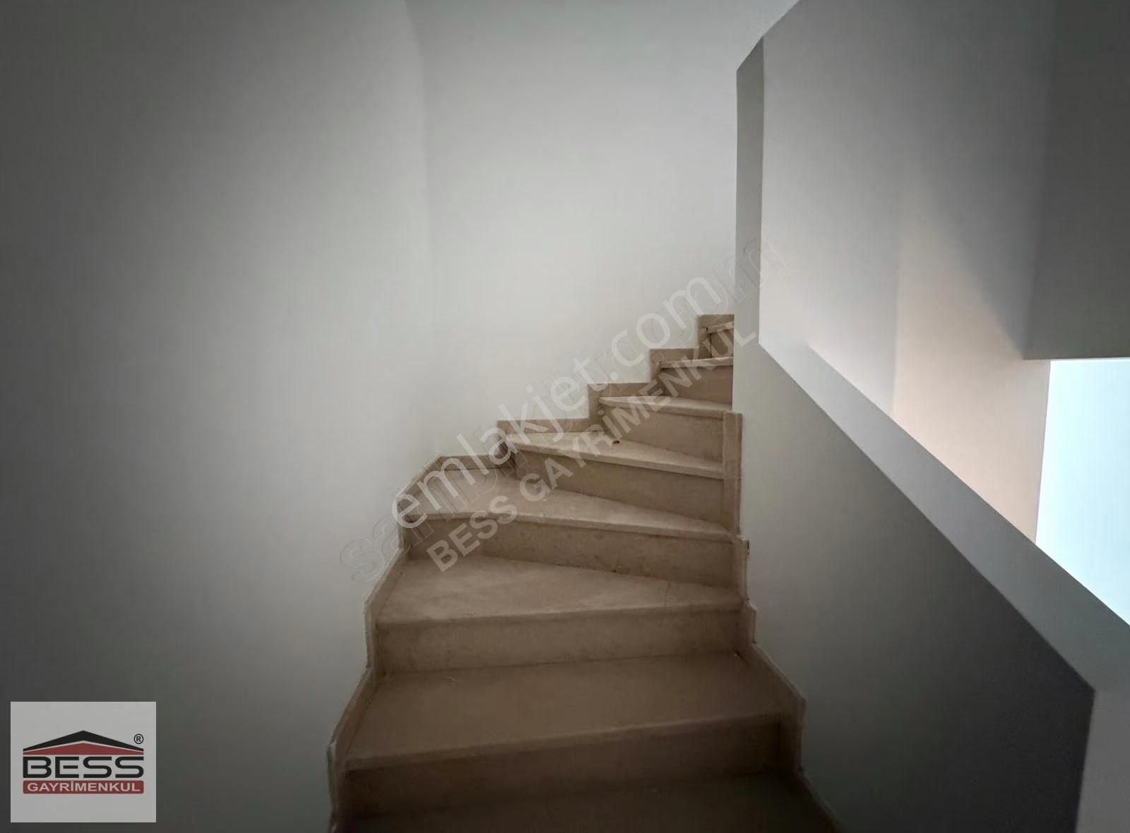 Bess'den Kılıçoğlu Plaza'da Kiralık 4+1 İşyeri (ofis) - Görsel 2