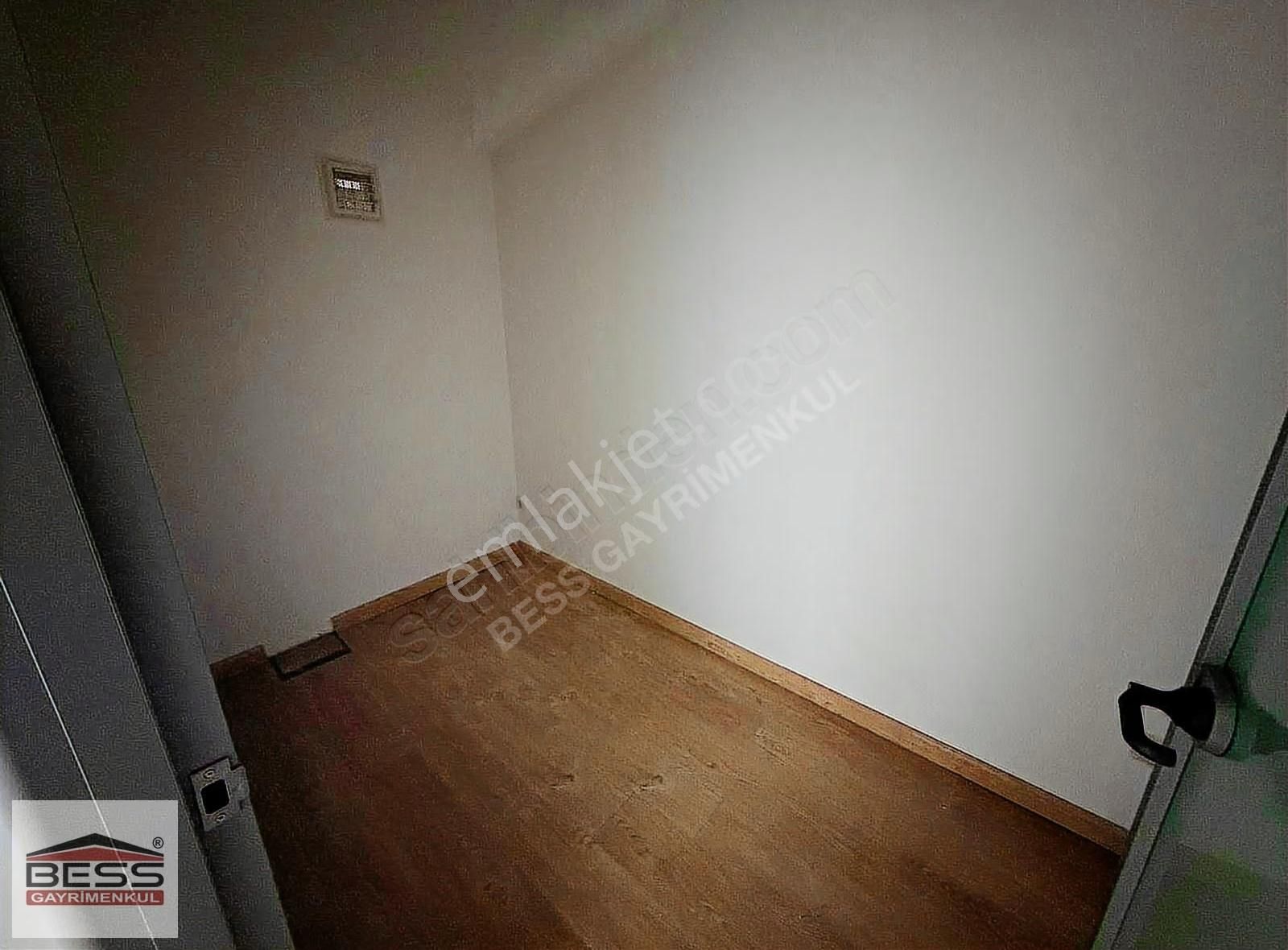 Bess'den Kılıçoğlu Plaza'da Kiralık 4+1 İşyeri (ofis) - Görsel 21