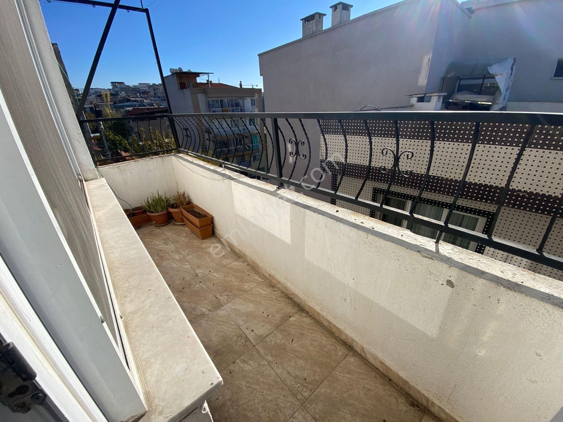 Acill Buca Ufuk Mah.de Yıkıkkemer Meydan Yakını 3+1 120m2 Dgazlı Arakat Satılık Daire - Görsel 23