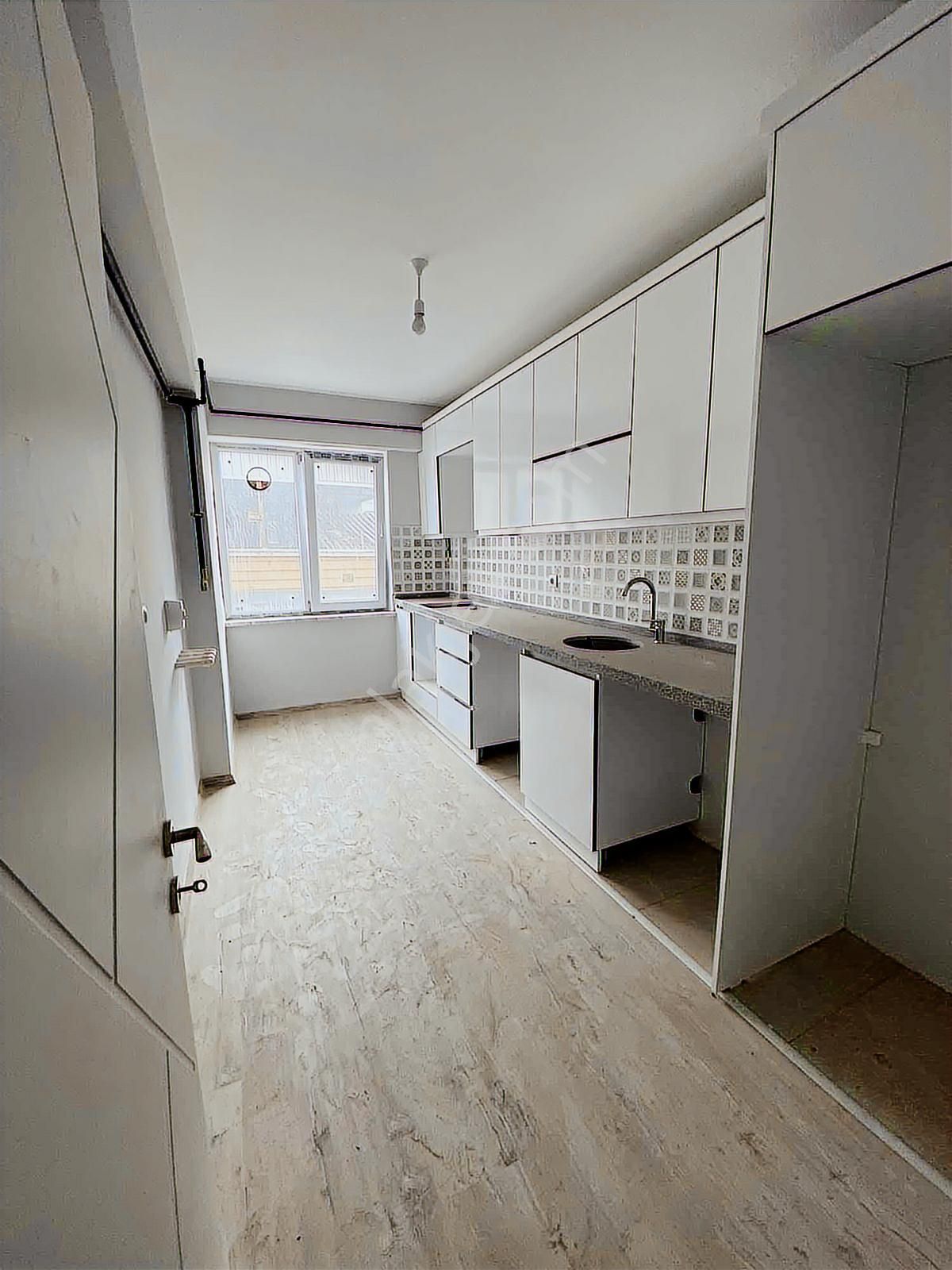 *emek Adnan Mendereste Sıfır, Oturuma Hazır 2+1 Fırsat Daire!* - Görsel 3