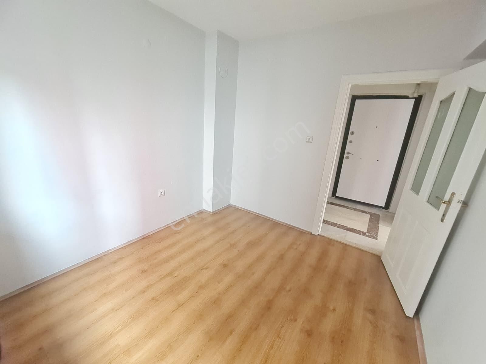 Karapüçek Mahalle Merkezinde – Cadde Üzeri – Çarşı İçinde 3+1 Daire - Görsel 6