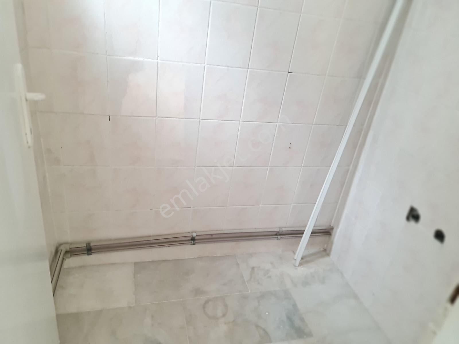 Karapüçek Mahalle Merkezinde – Cadde Üzeri – Çarşı İçinde 3+1 Daire - Görsel 25