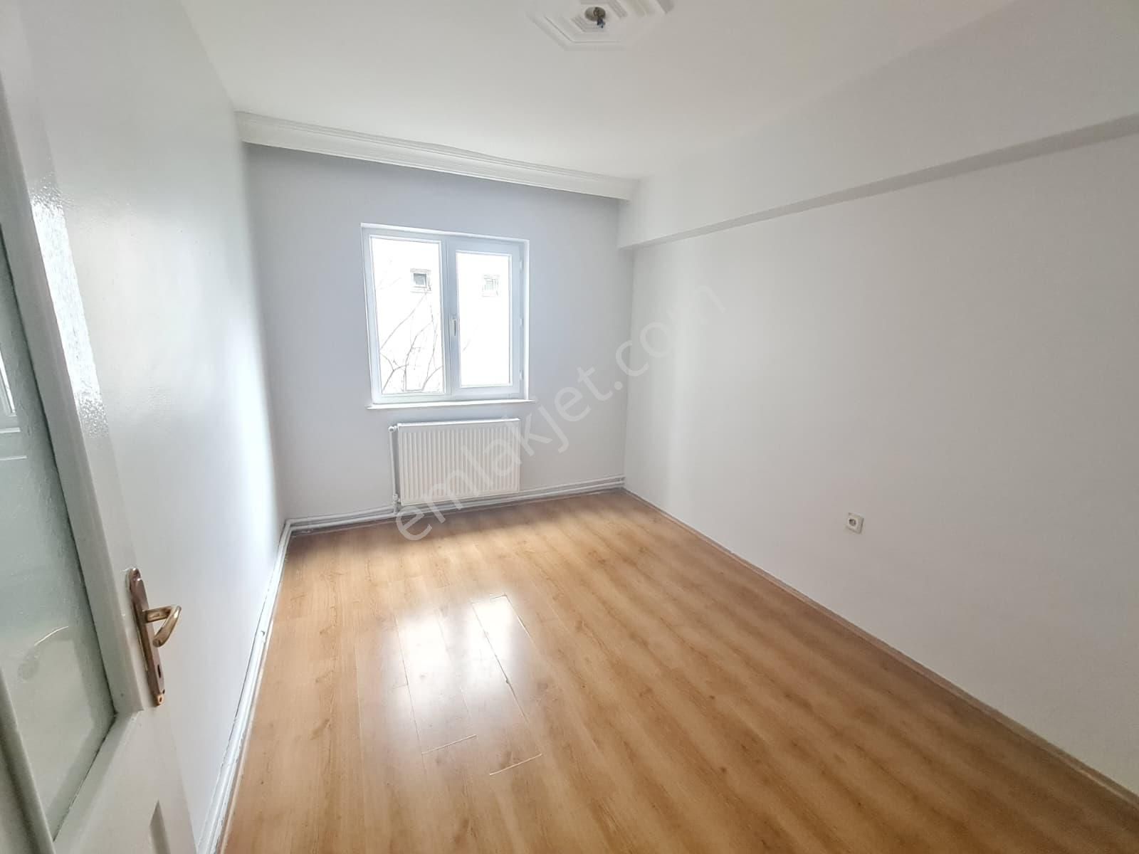 Karapüçek Mahalle Merkezinde – Cadde Üzeri – Çarşı İçinde 3+1 Daire - Görsel 16