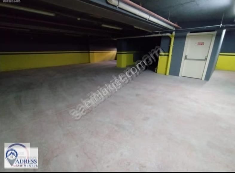 Şerifali Ticari Bölgede İyi Konumda Kiralık 2+1 Ofis - Görsel 4