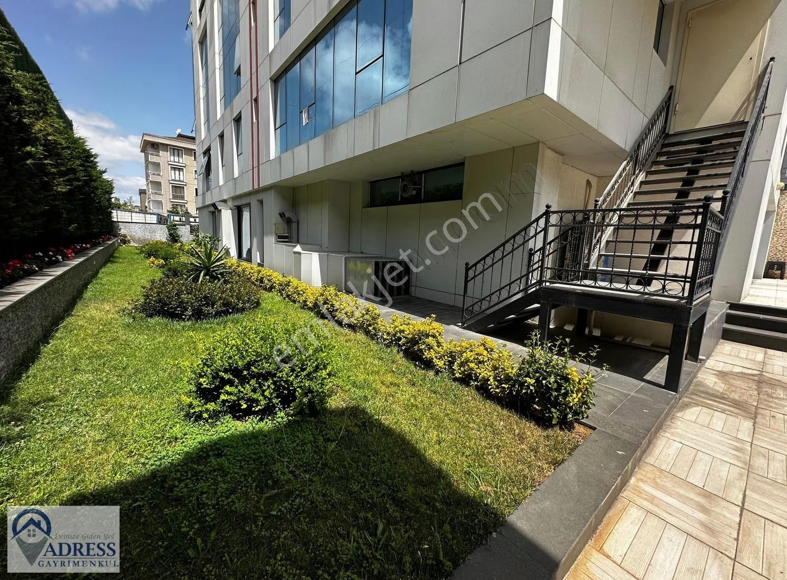 Şerifali Ticari Bölgede İyi Konumda Kiralık 2+1 Ofis - Görsel 2