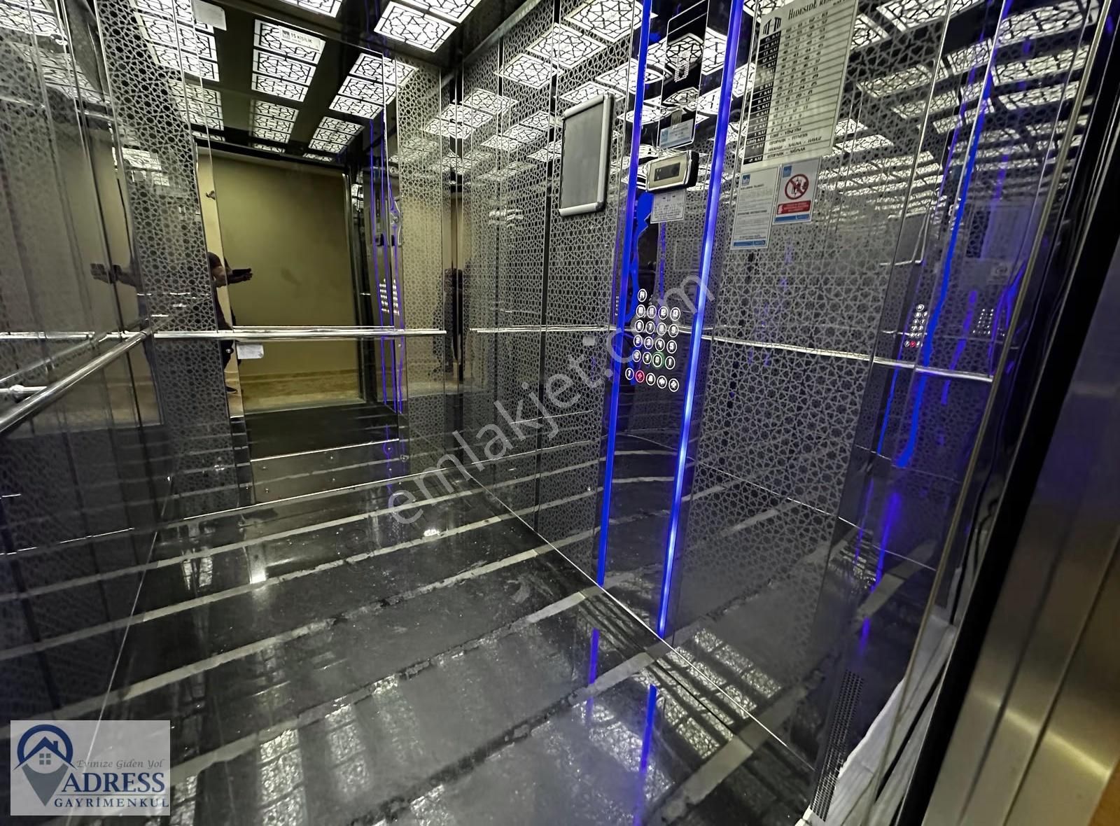 Şerifali Ticari Bölgede İyi Konumda Kiralık 2+1 Ofis - Görsel 16