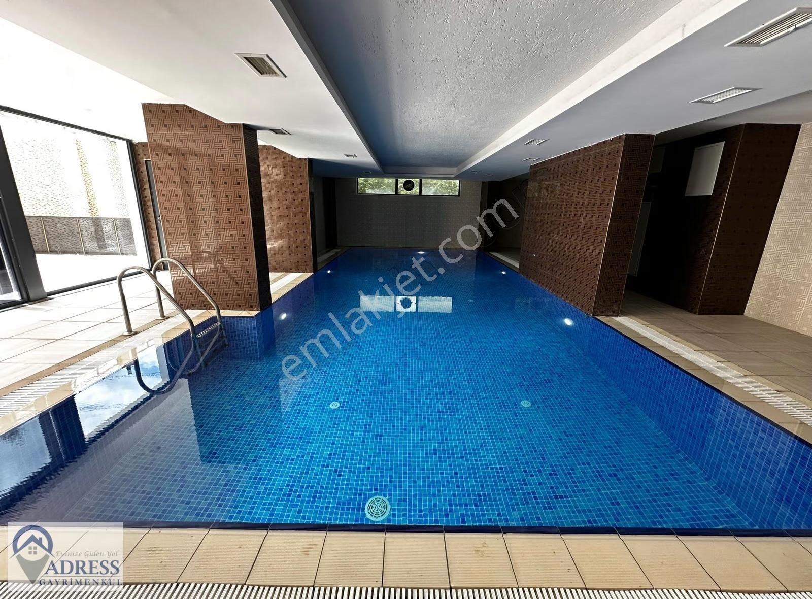 Şerifali Ticari Bölgede İyi Konumda Kiralık 2+1 Ofis - Görsel 10