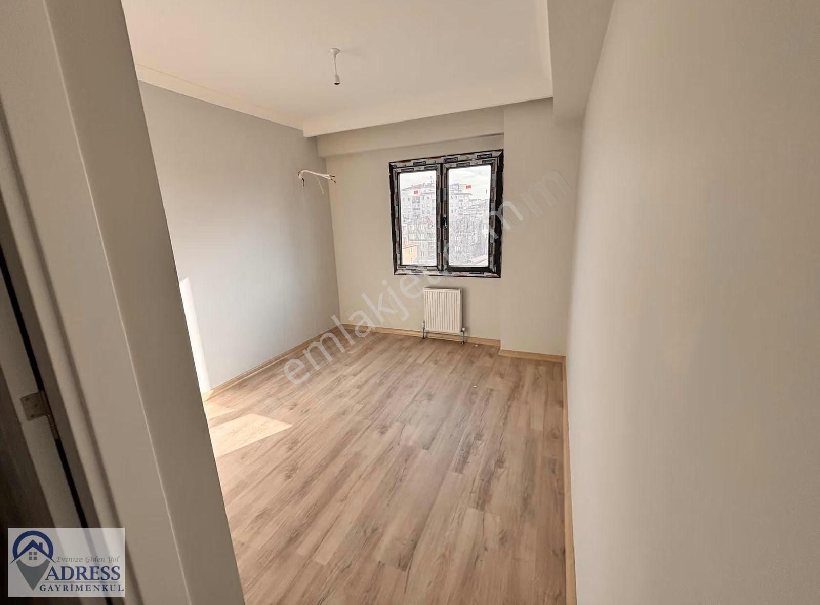 Kartal Atalarda Deniz Manzaralı Site İçersinde Satılık Daire - Görsel 18