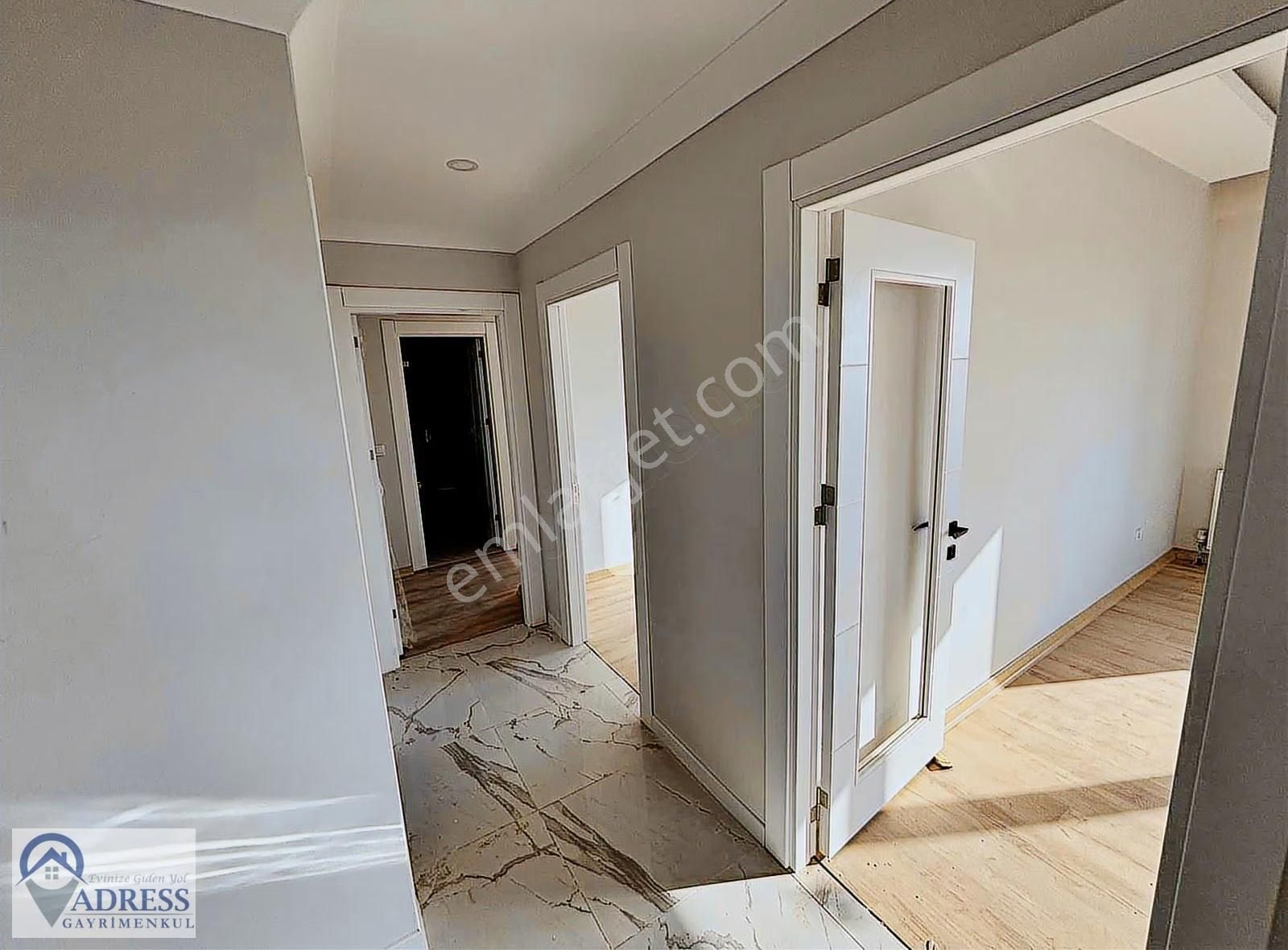 Kartal Atalarda Deniz Manzaralı Site İçersinde Satılık Daire - Görsel 28