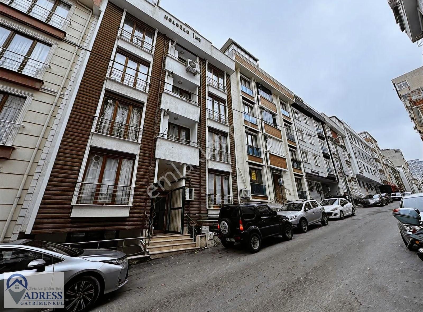 Adress Gayrimenkulden Taşınmaya Hazır Boş Balkonlu 2+1 Daire