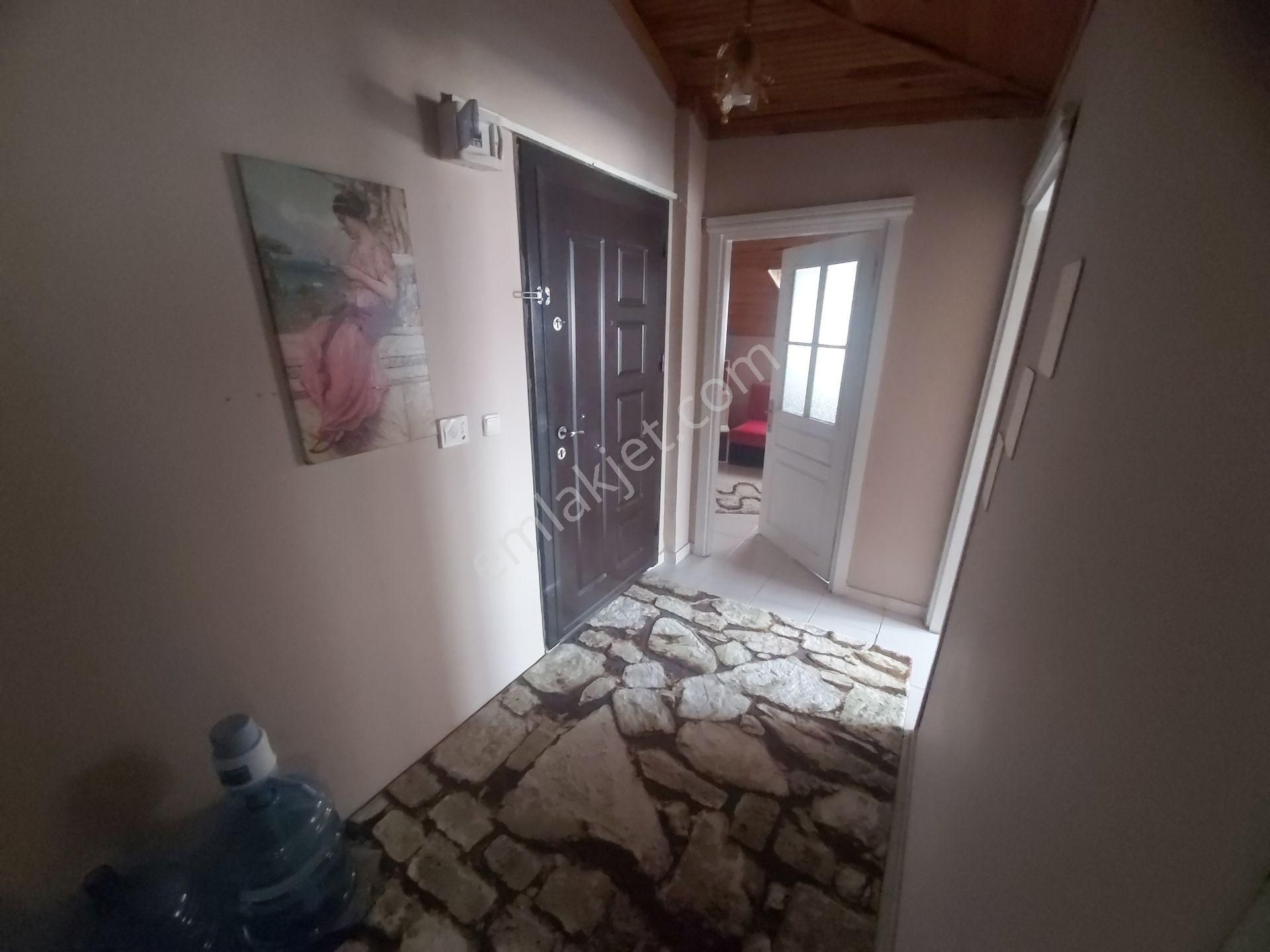 Harika Lokasyon Metroya Yakın Fuul Eşyalı Genç Binada 2+1çatkatı - Görsel 20