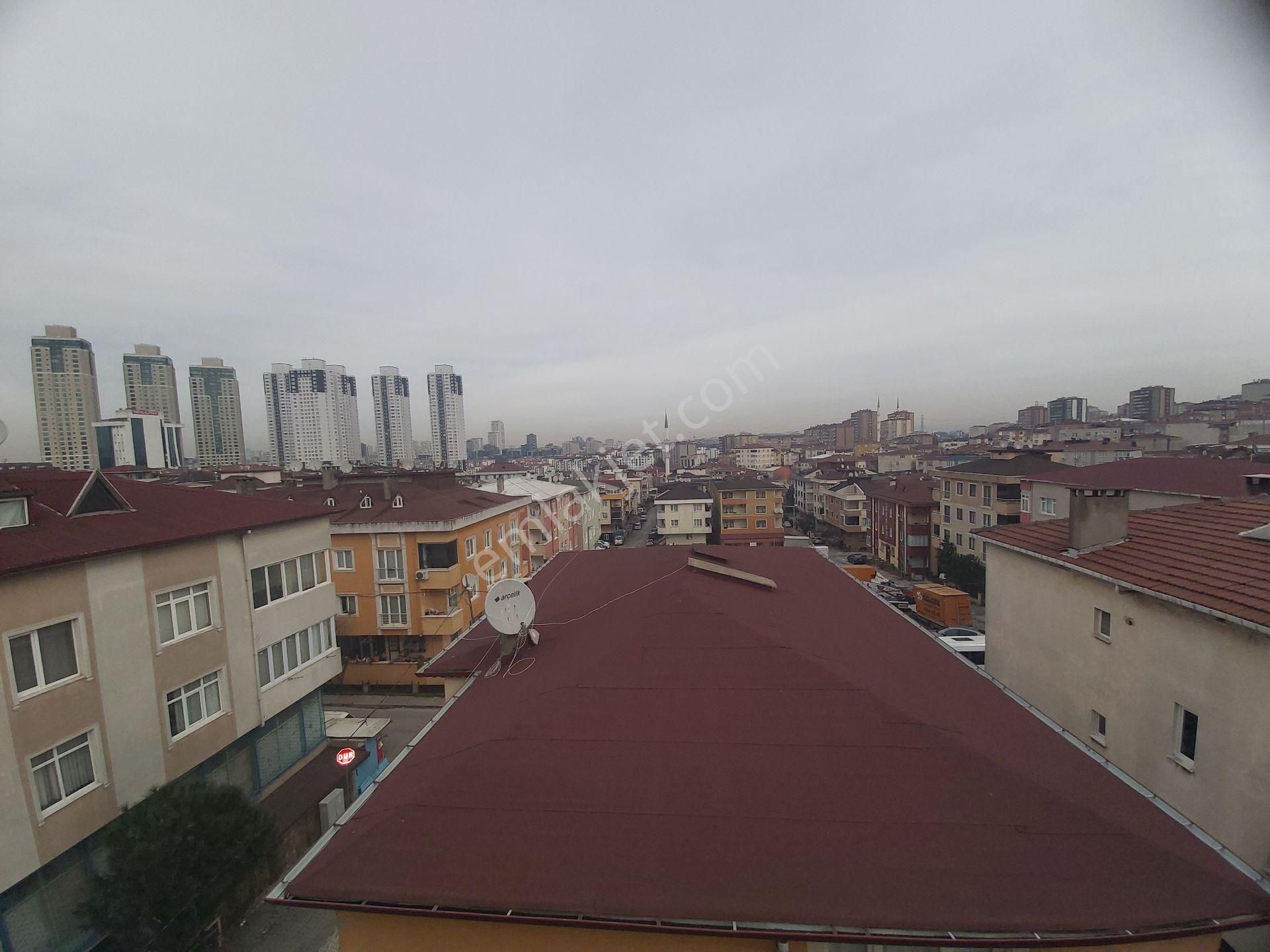 Harika Lokasyon Metroya Yakın Fuul Eşyalı Genç Binada 2+1çatkatı - Görsel 23