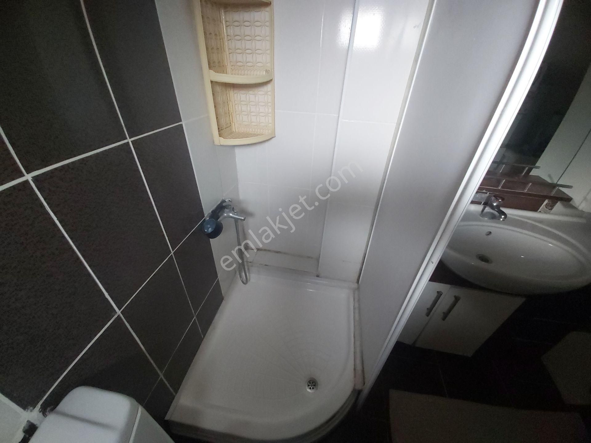 Harika Lokasyon Metroya Yakın Fuul Eşyalı Genç Binada 2+1çatkatı - Görsel 11