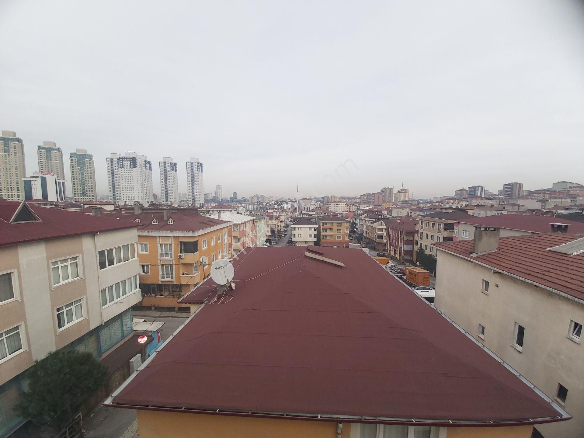 Harika Lokasyon Metroya Yakın Fuul Eşyalı Genç Binada 2+1çatkatı - Görsel 24