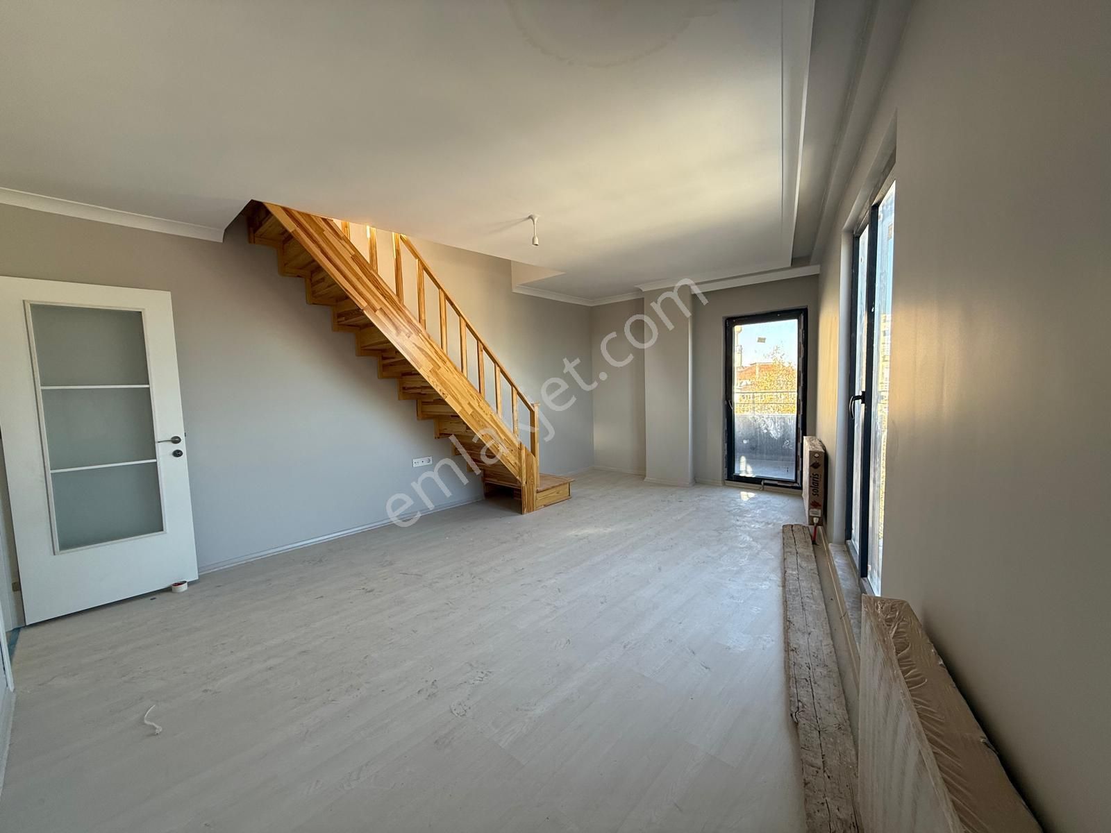 Satılık 2+1 Yenidoğanda Çatı Dubleks 110m2 Net Kullanım Alanına Sahip - Görsel 4