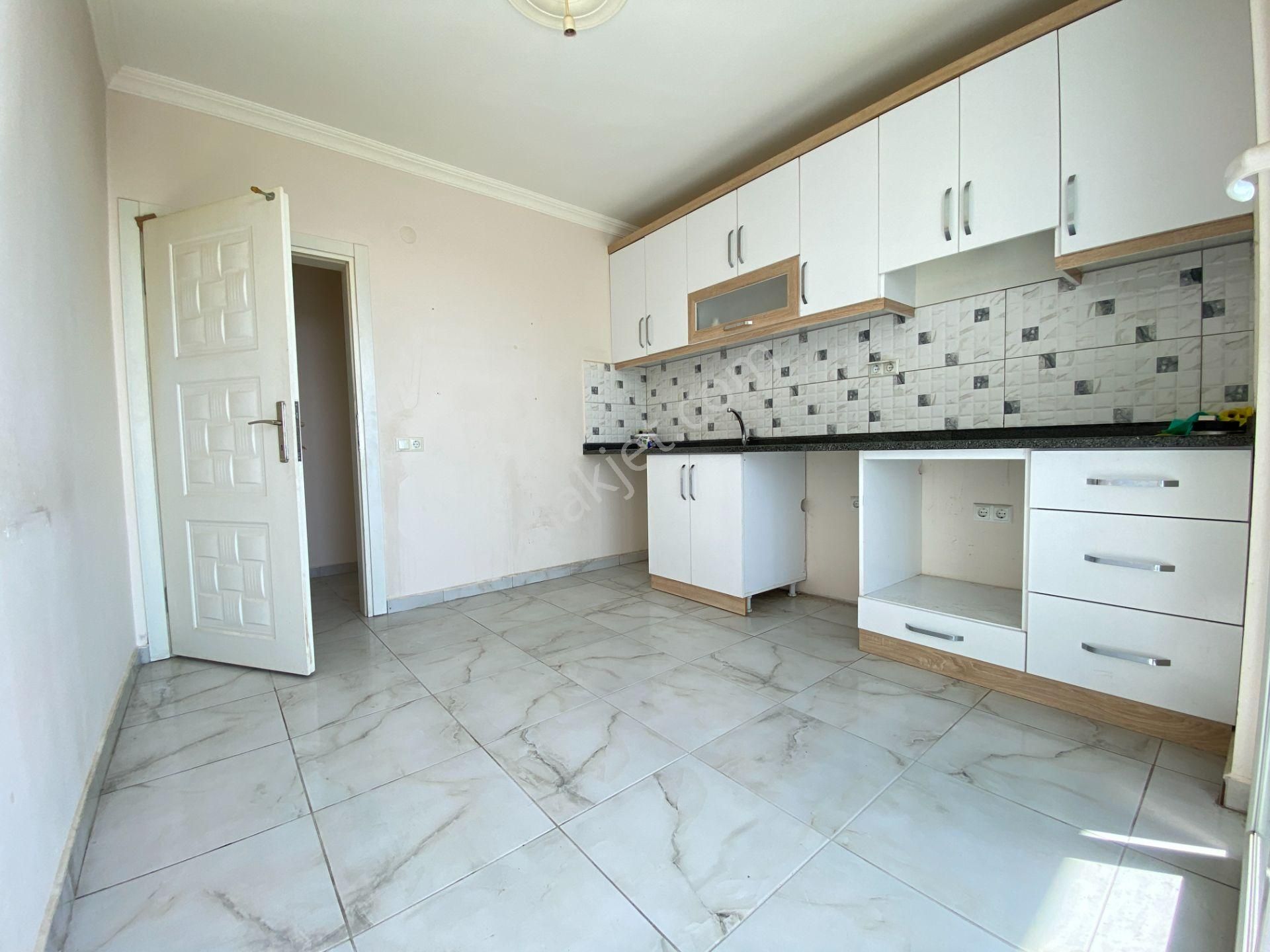 Konaklı Mahallesi Deniz Manzaralı 4+1 Ayrı Mutfak Kiralık Daire - Görsel 12