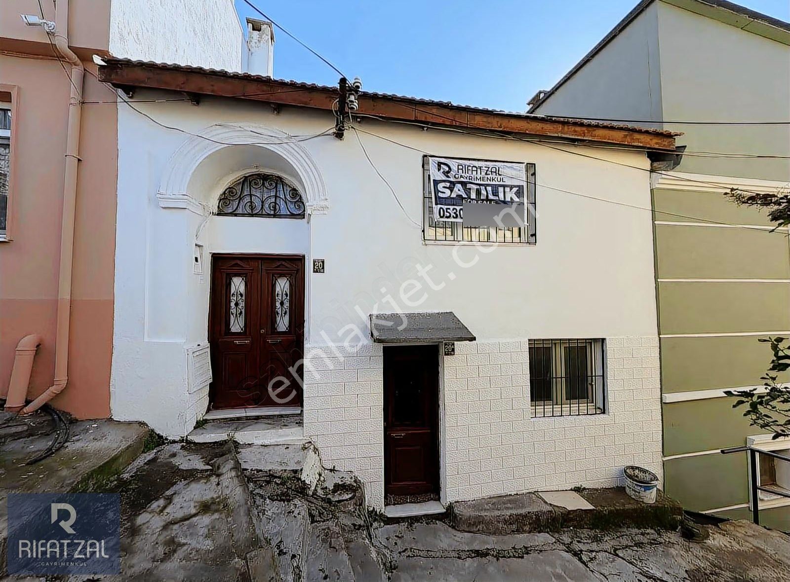 Ayvalık Fethiye Mah. Deniz Manzaralı 3+1 Eşyalı 136 M2 Avlulu Ev - Görsel 21