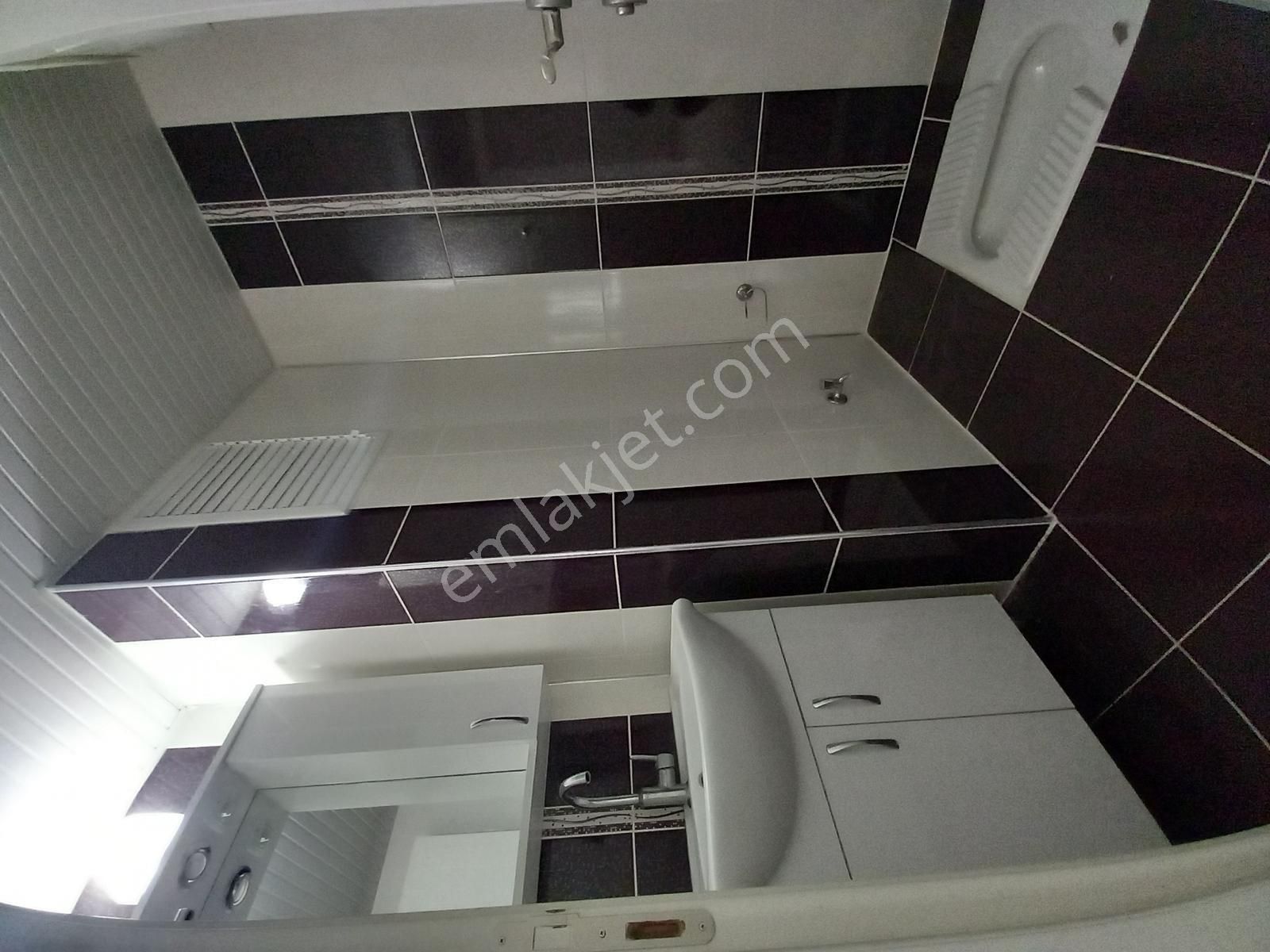 Göçerler Mahallesi Site İçerisinde Kiralık Geniş 2+1 Daire - Görsel 15