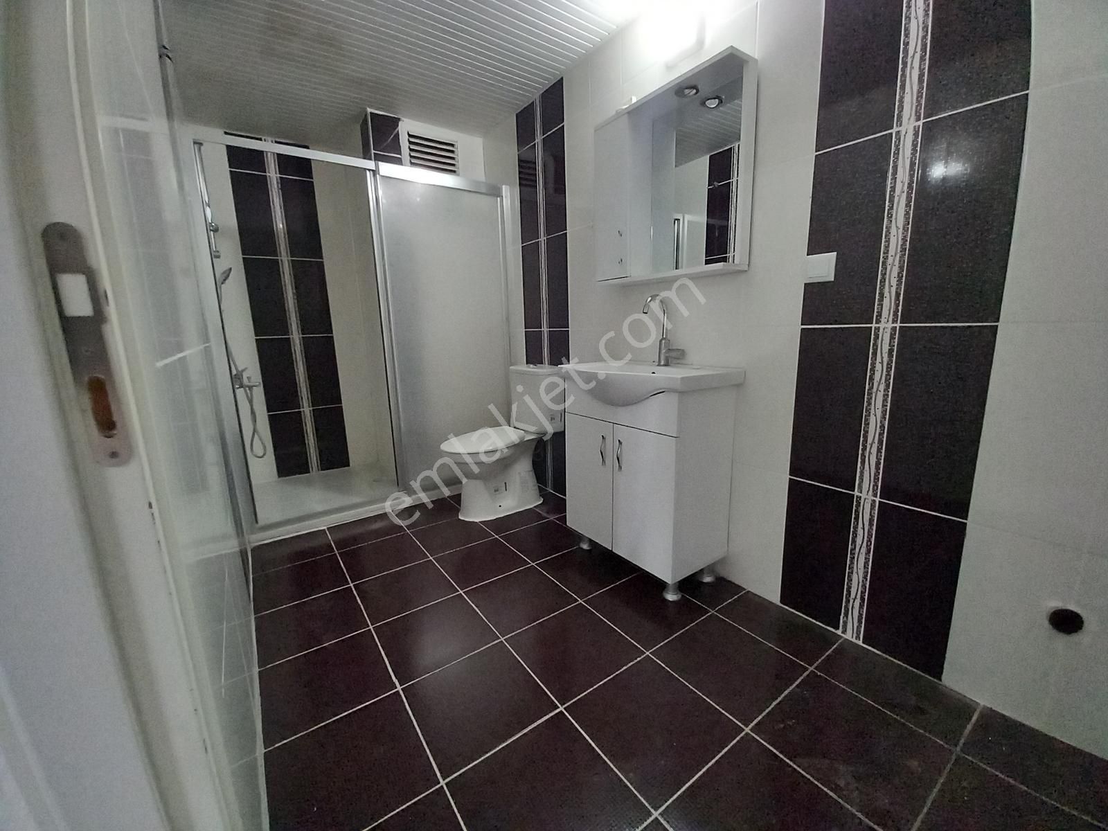 Göçerler Mahallesi Site İçerisinde Kiralık Geniş 2+1 Daire - Görsel 13