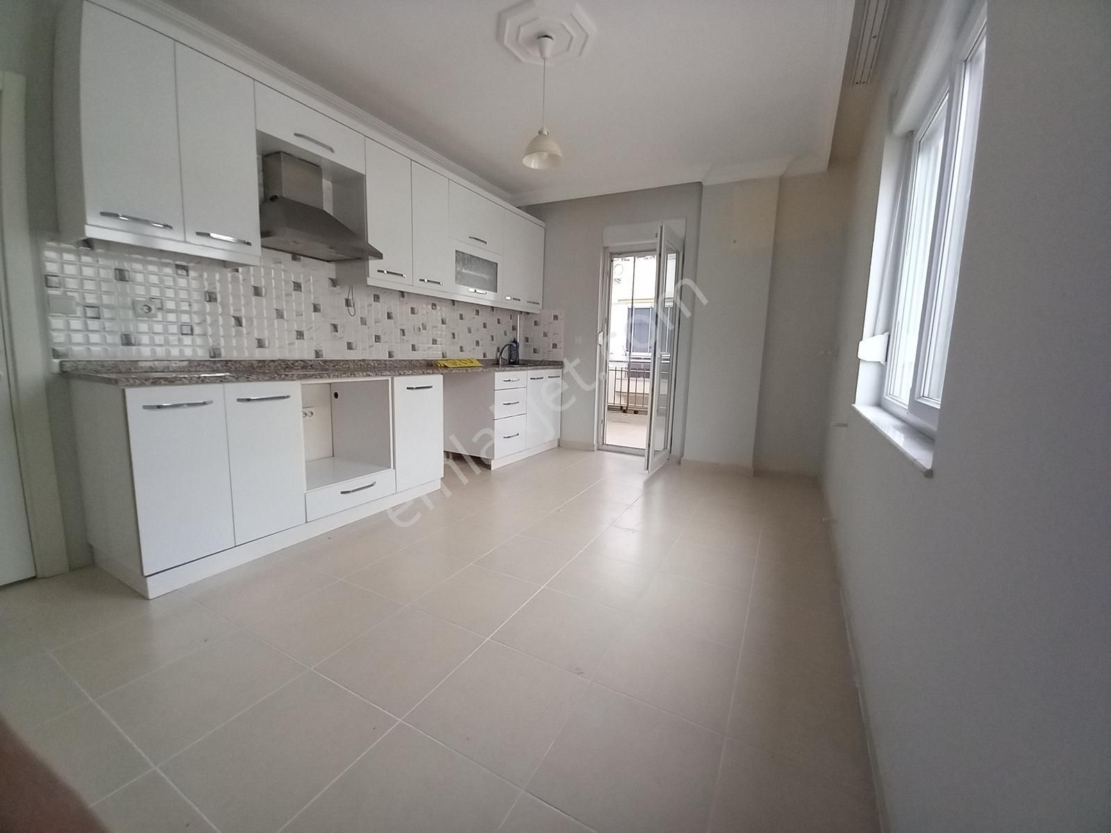 Göçerler Mahallesi Site İçerisinde Kiralık Geniş 2+1 Daire - Görsel 7