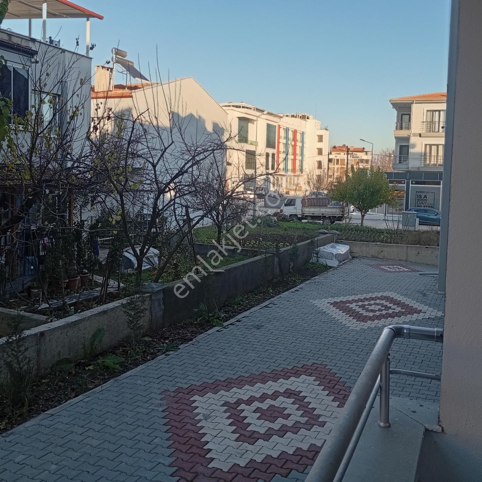 Mir Den Balıkesir İzmir Yoluna Yakın Kiralık 1+1 Eşyalı Daire - Görsel 4