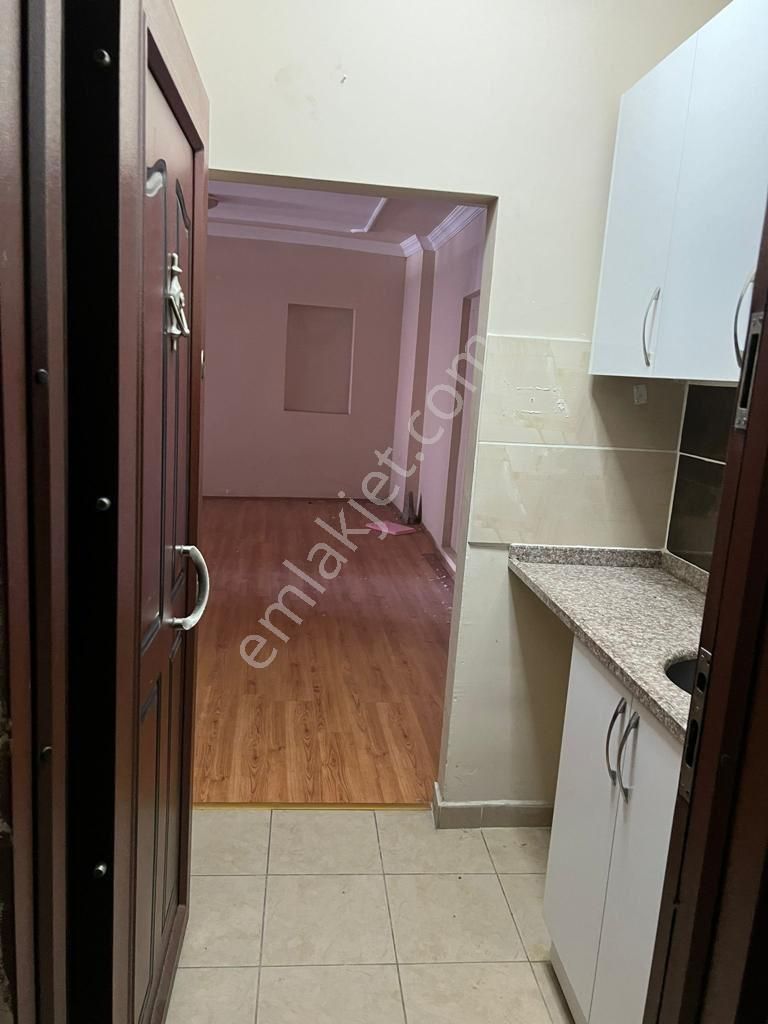 Karınca İş Merkezinde Kiralık Ofis