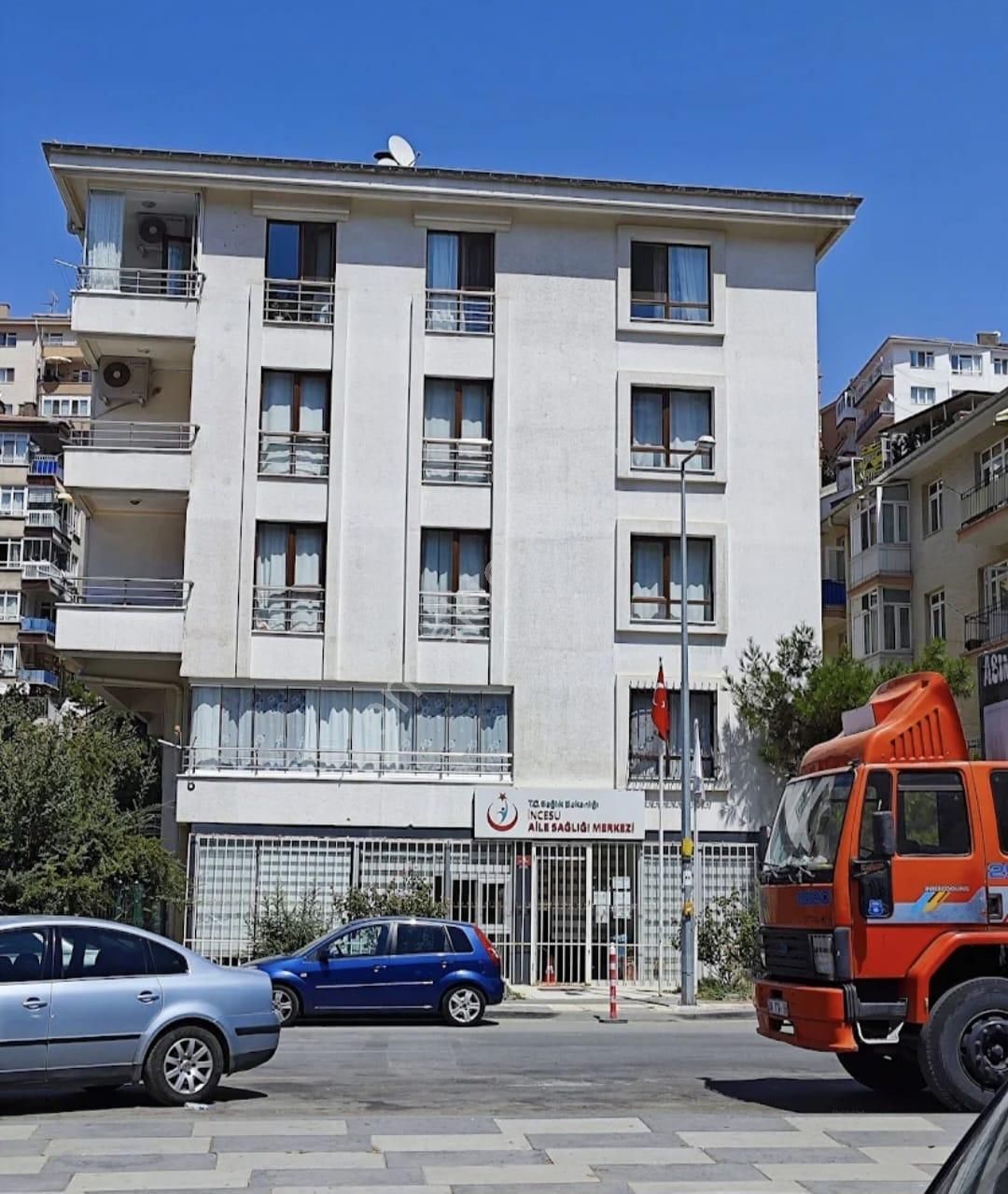 İncesu Caddesi'nde Kaçmaz Fırsat 3+1 Geniş Full Yapılı Eksiksiz - Görsel 2