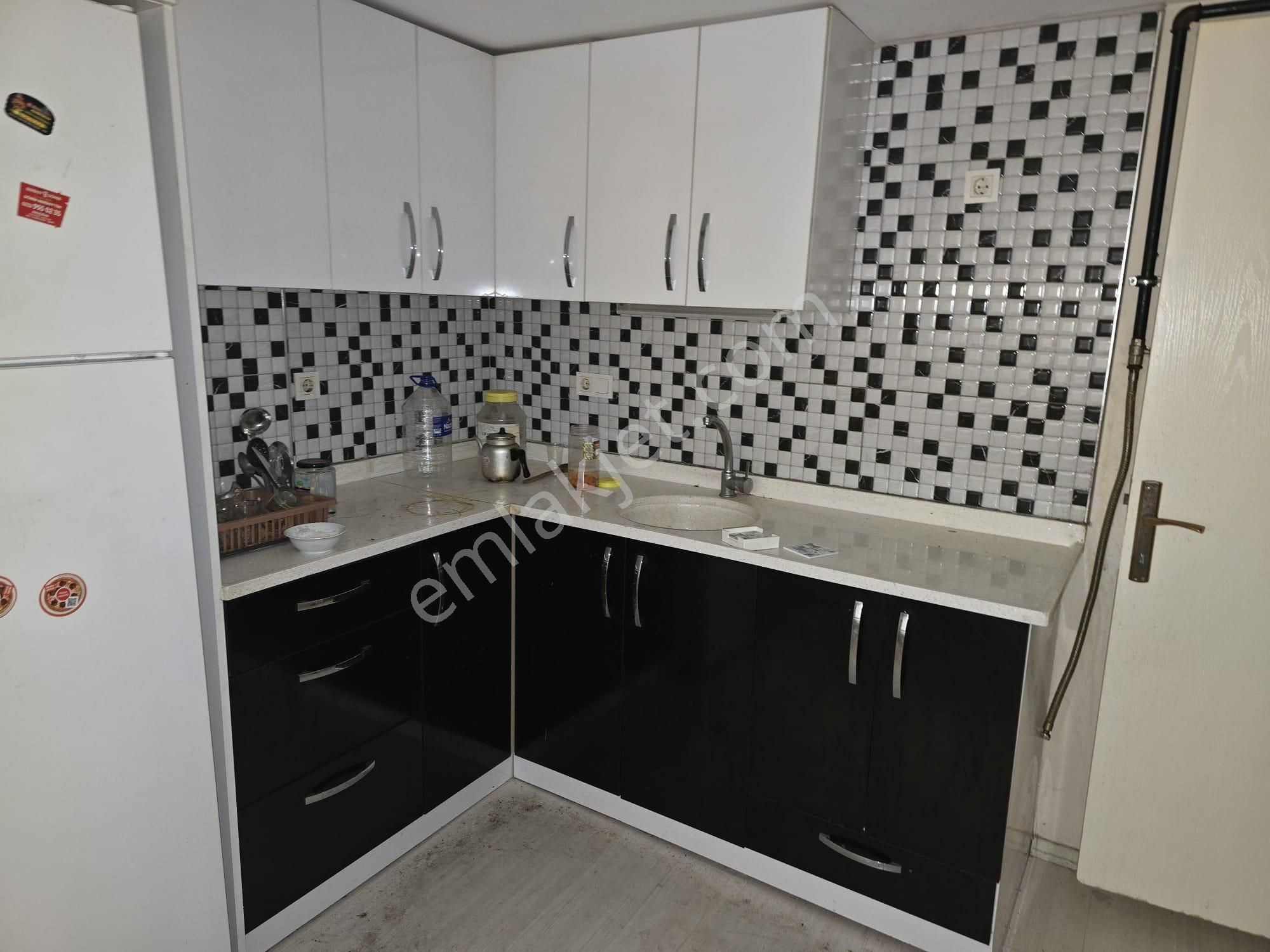 Balçovada Ata Cad.yakını D.gazlı Bahçeli 2+1 Kiralık Daire