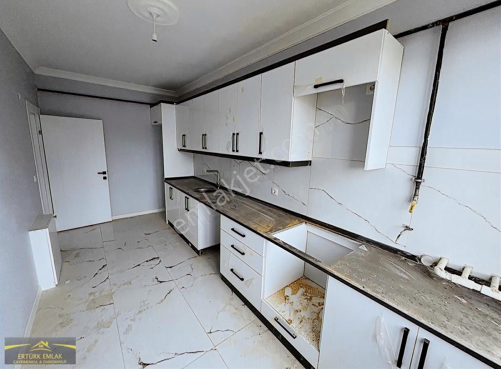 Ertürk Emlak'tan Atatürk Mah.'de 4+1 160 M2 Sıfır Üst Dublex - Görsel 7
