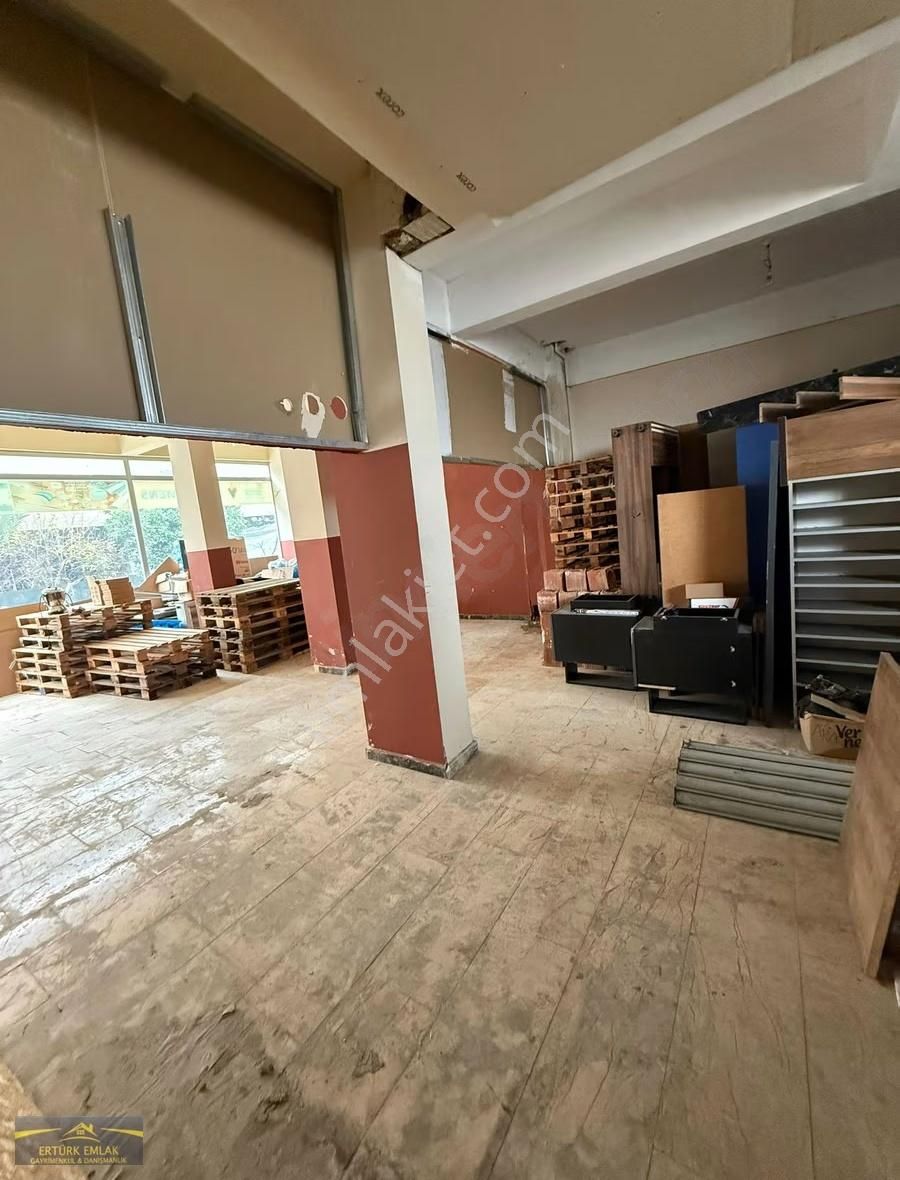 Ertürk Emlak'tan Cumhuriyet Caddesinde 110 M2 Dükkan - Görsel 2