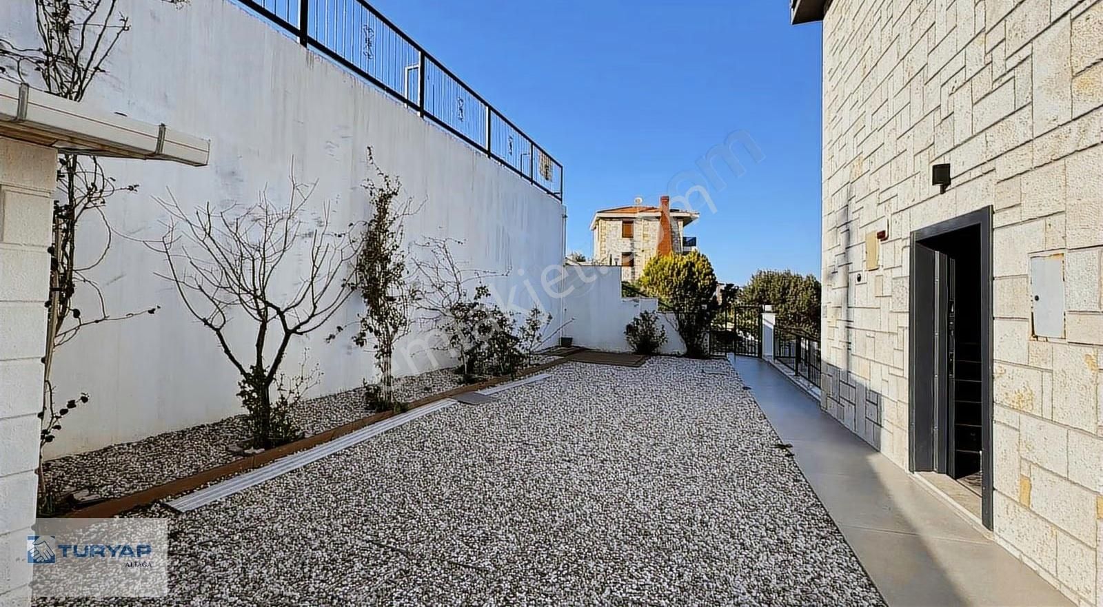 Yeni Foça Da Satılık 5+1 Müstakil Villa - Görsel 11