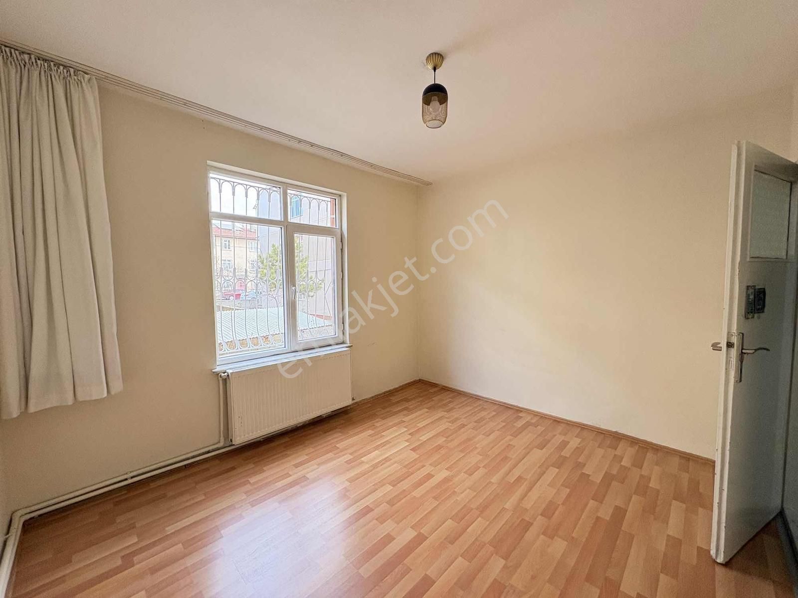 Cumhuriyette Tramvay Yanı | Masrafsız 3+1 - Hemen Oturum/yatırım - Görsel 12