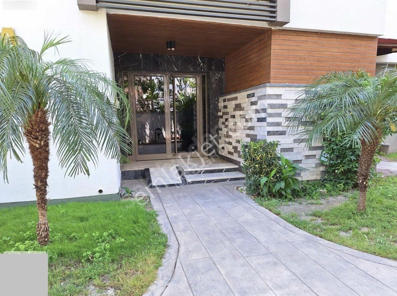 Antalya Konyaaltı Uncalı Mahallesinde Havuzlu Kombili Güvenlikli Sitede 3+1 - Görsel 3
