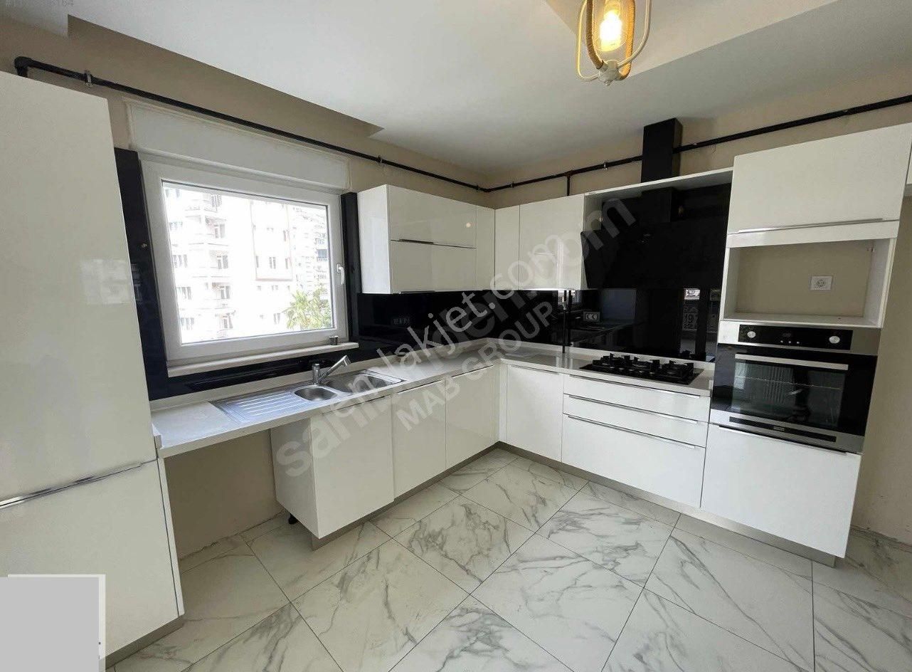 Antalya Konyaaltı Uncalı Mahallesinde Havuzlu Kombili Güvenlikli Sitede 3+1 - Görsel 8